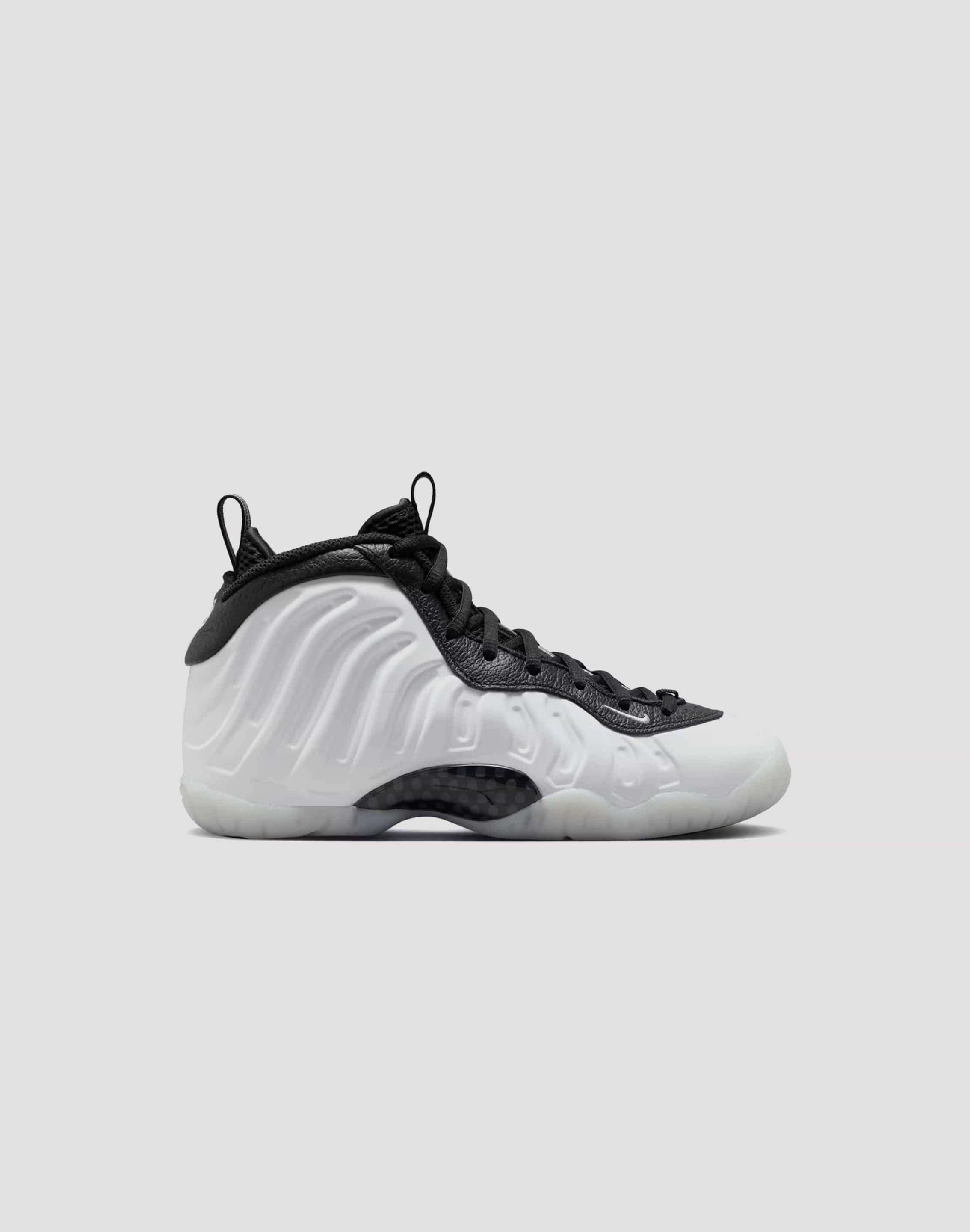Nike Little Posite One Grade-School Kids' slippers Soft Interior