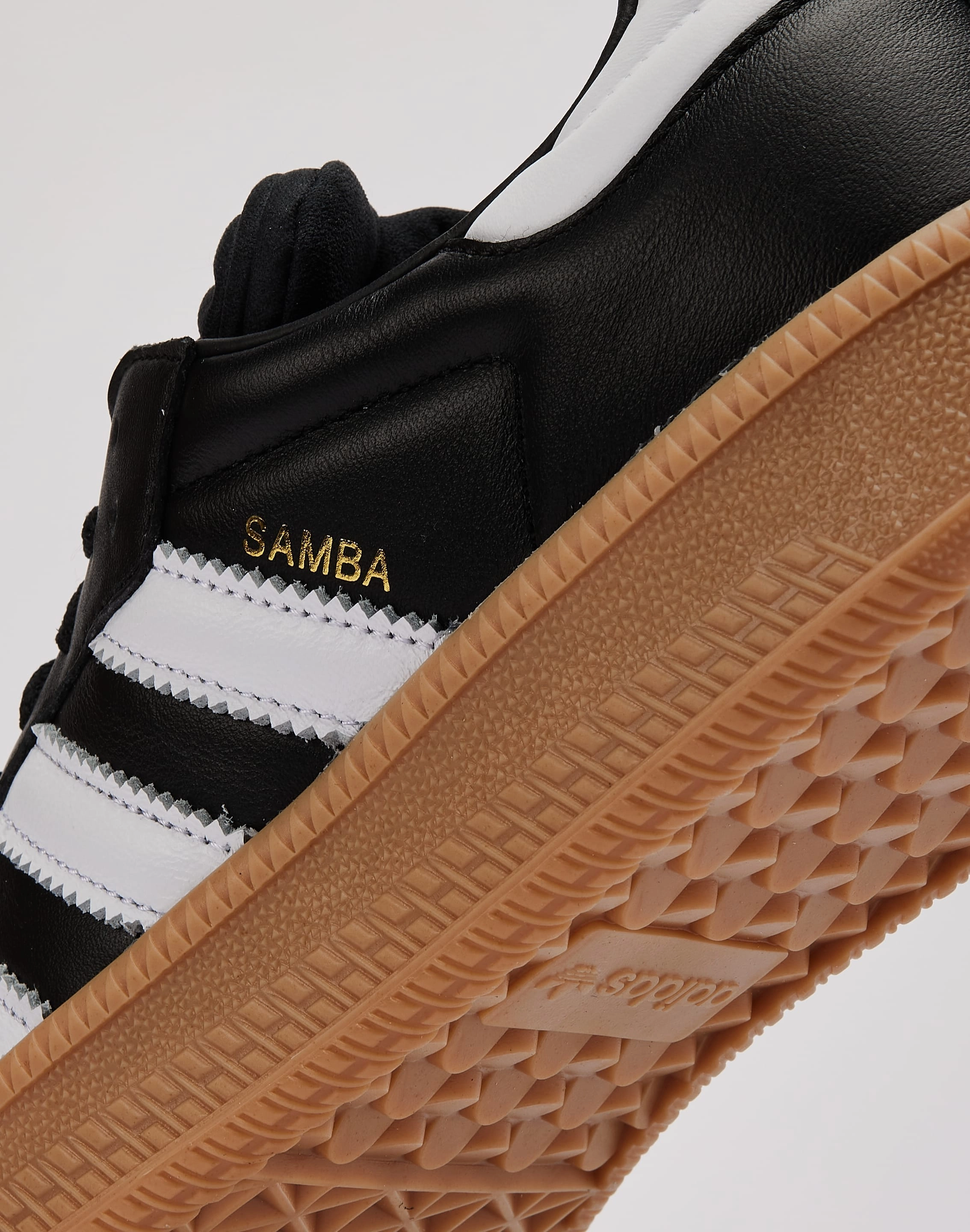 Corner Style Adidas Samba XLG