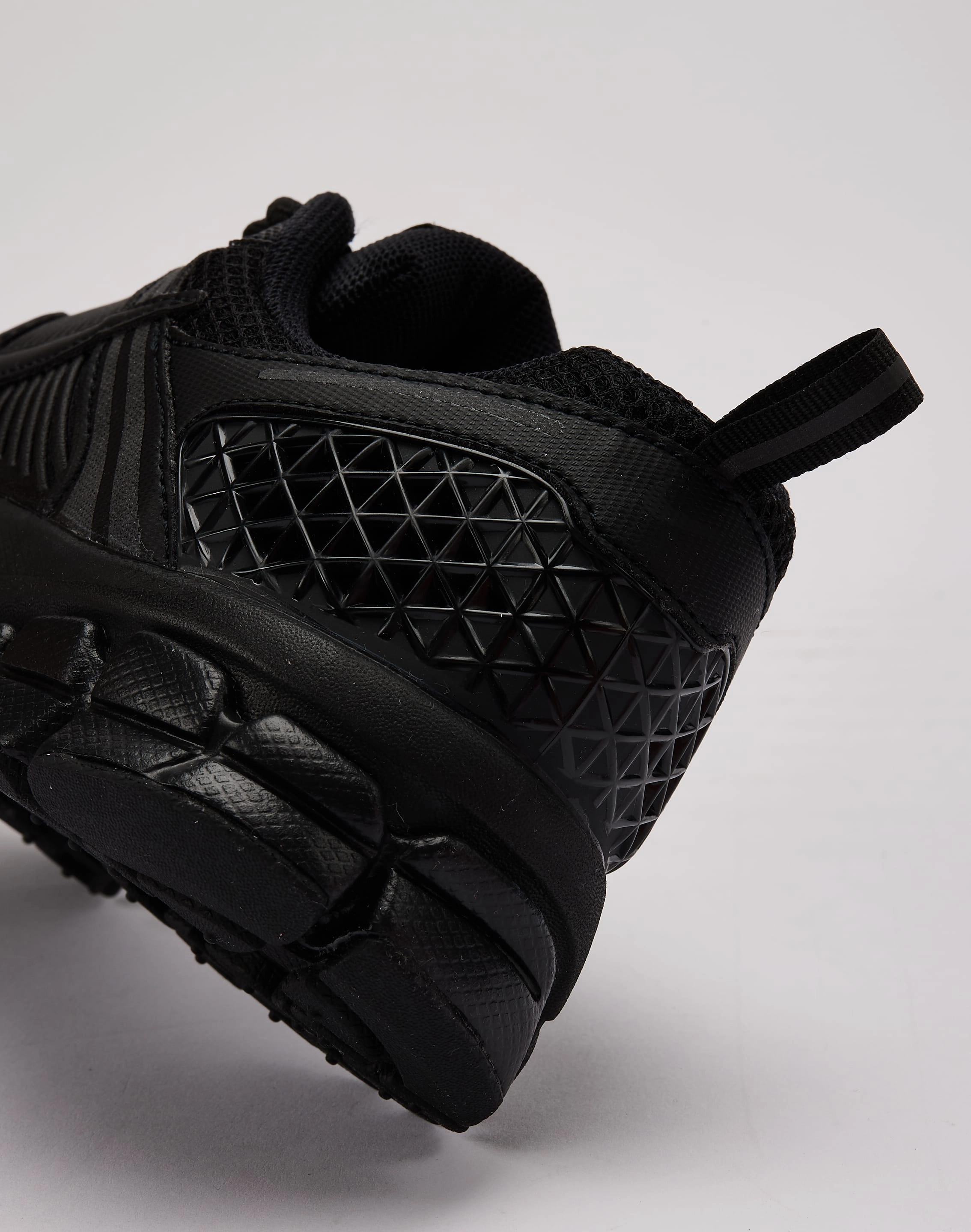 Nike Zoom Vomero 5 Grade-School Adaptive Flex System cushioned - footbed - material shoes