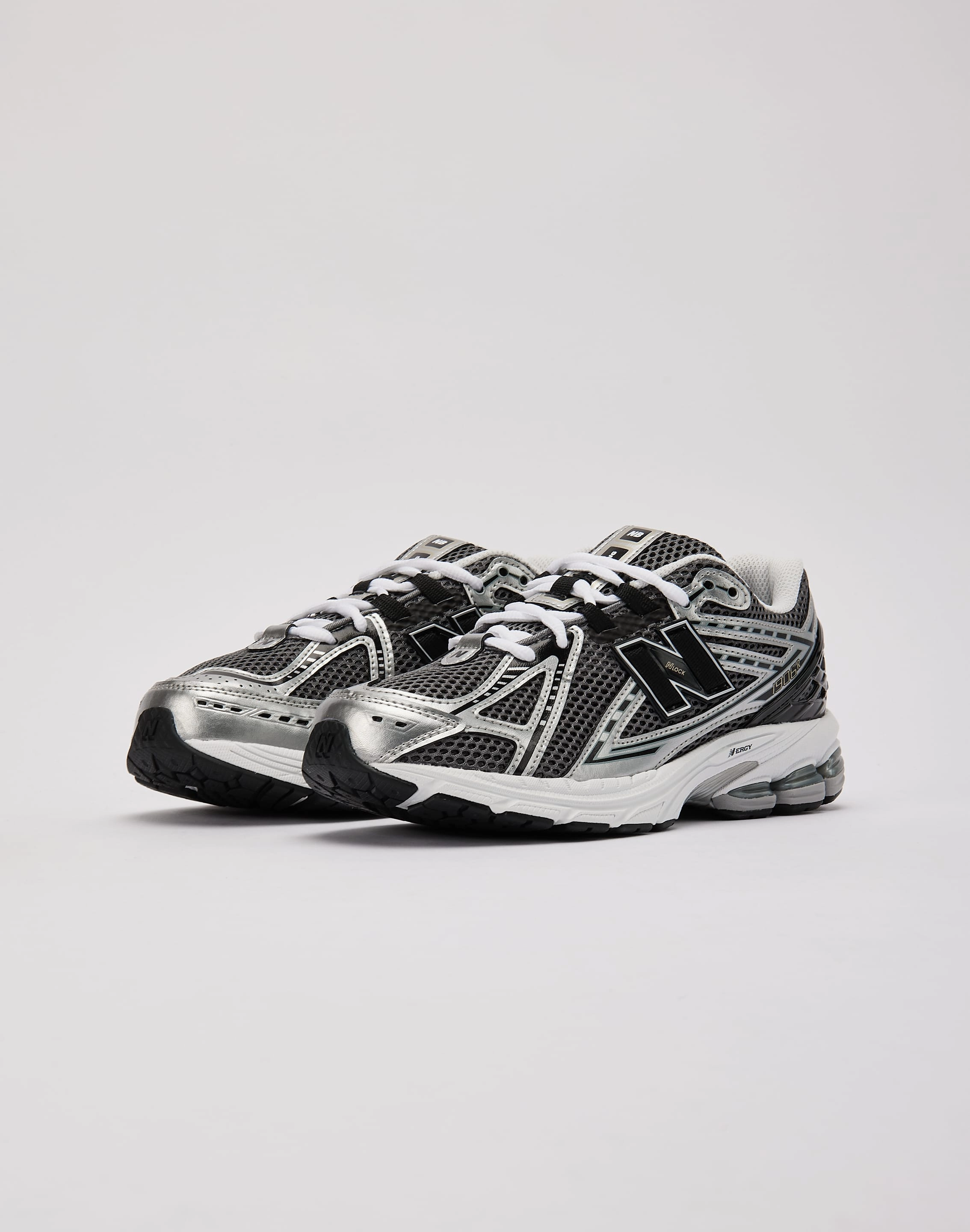 luxury - feel Flexible Sole Design New Balance 1906R Grade-School