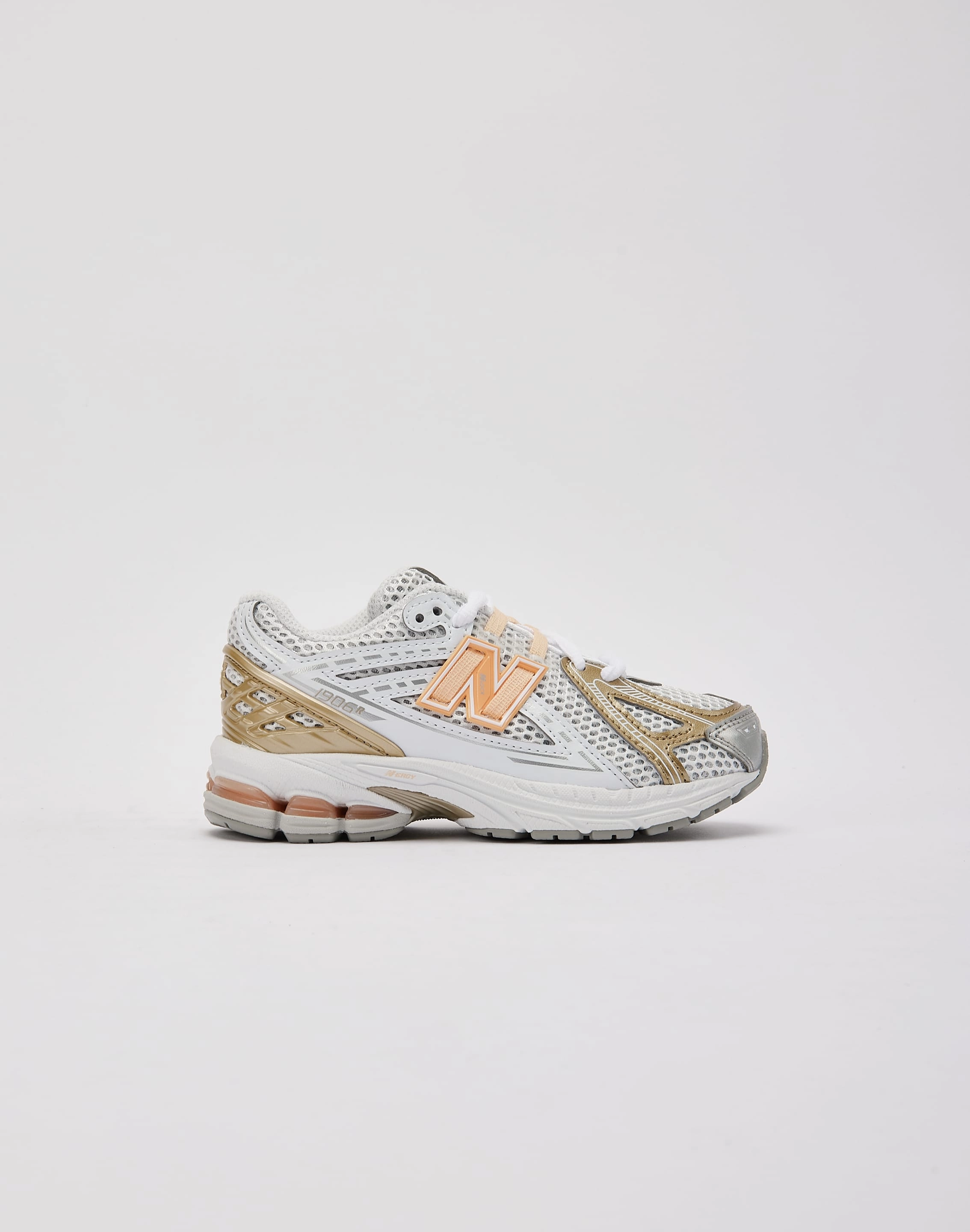 New Balance 1906R Pre-School running on hills Adaptive Impact Absorption