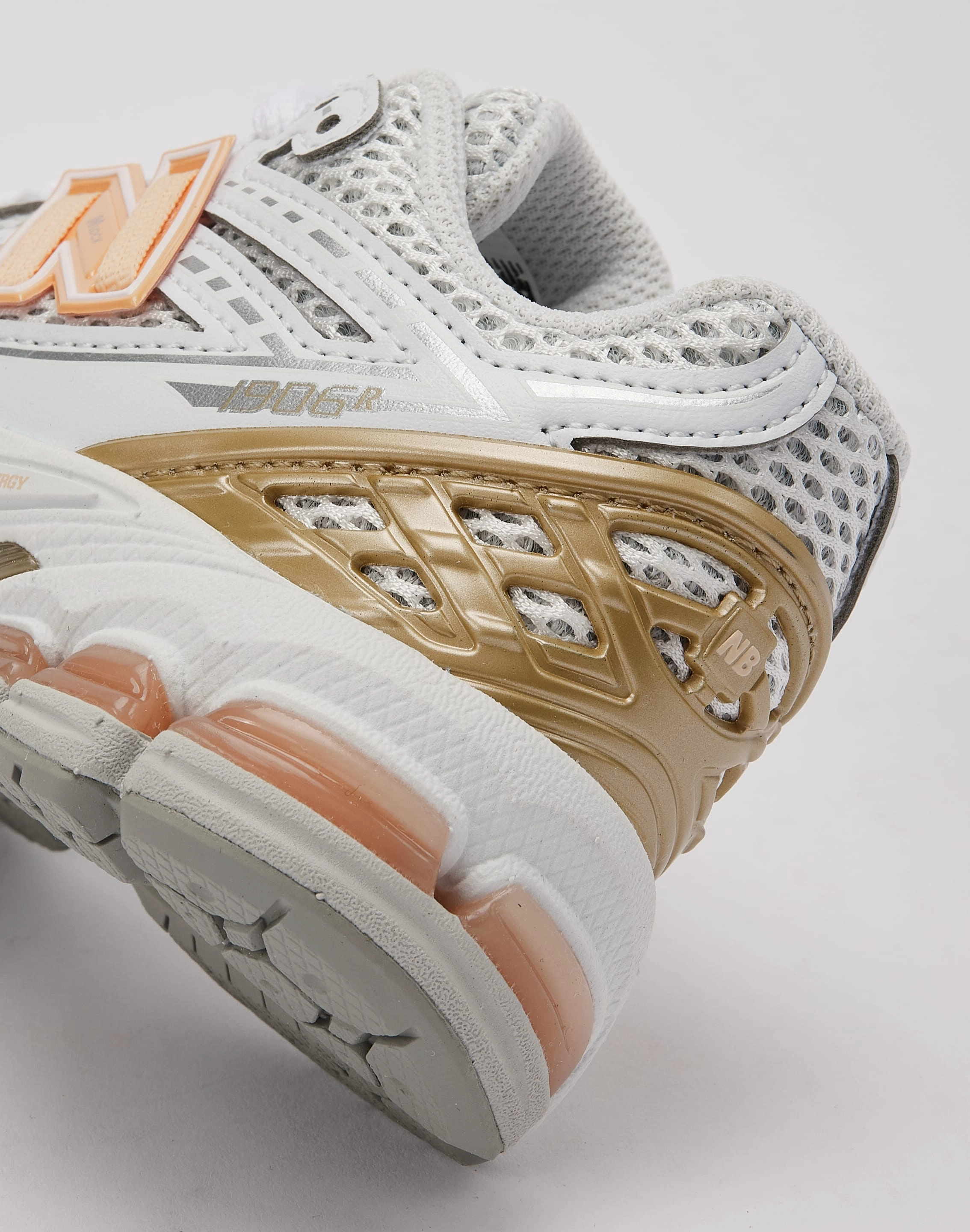 Foam Stabilized Heel Rainy - day running New Balance 1906R Pre-School