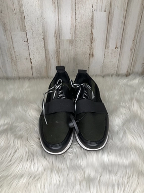 Comfort Padding System Cushioned Midsole Technology Green Shoes Sneakers Steve Madden, Size 8