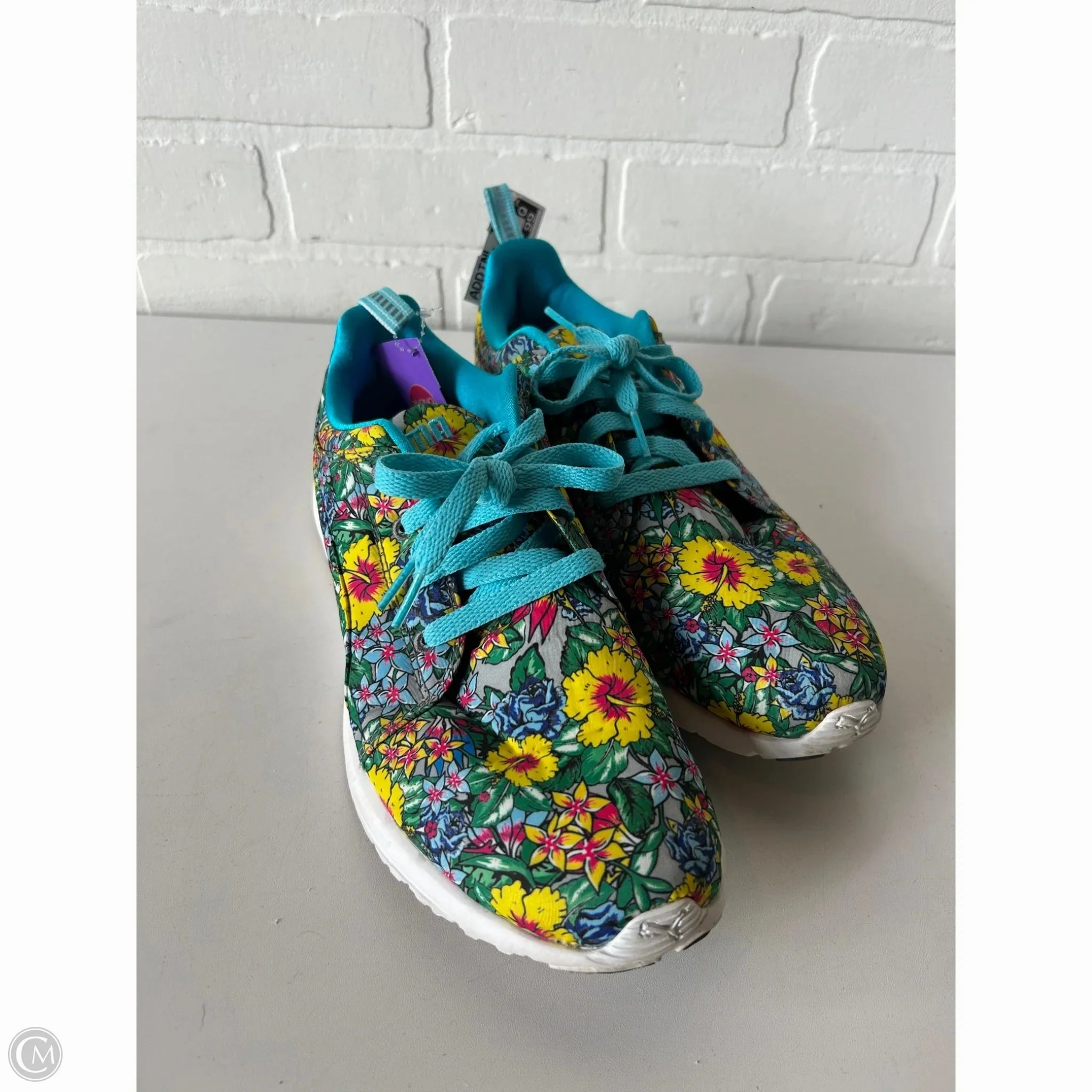 Comfort Soles Smooth Fit Shoes Sneakers By Puma In Blue & Yellow, Size: 10