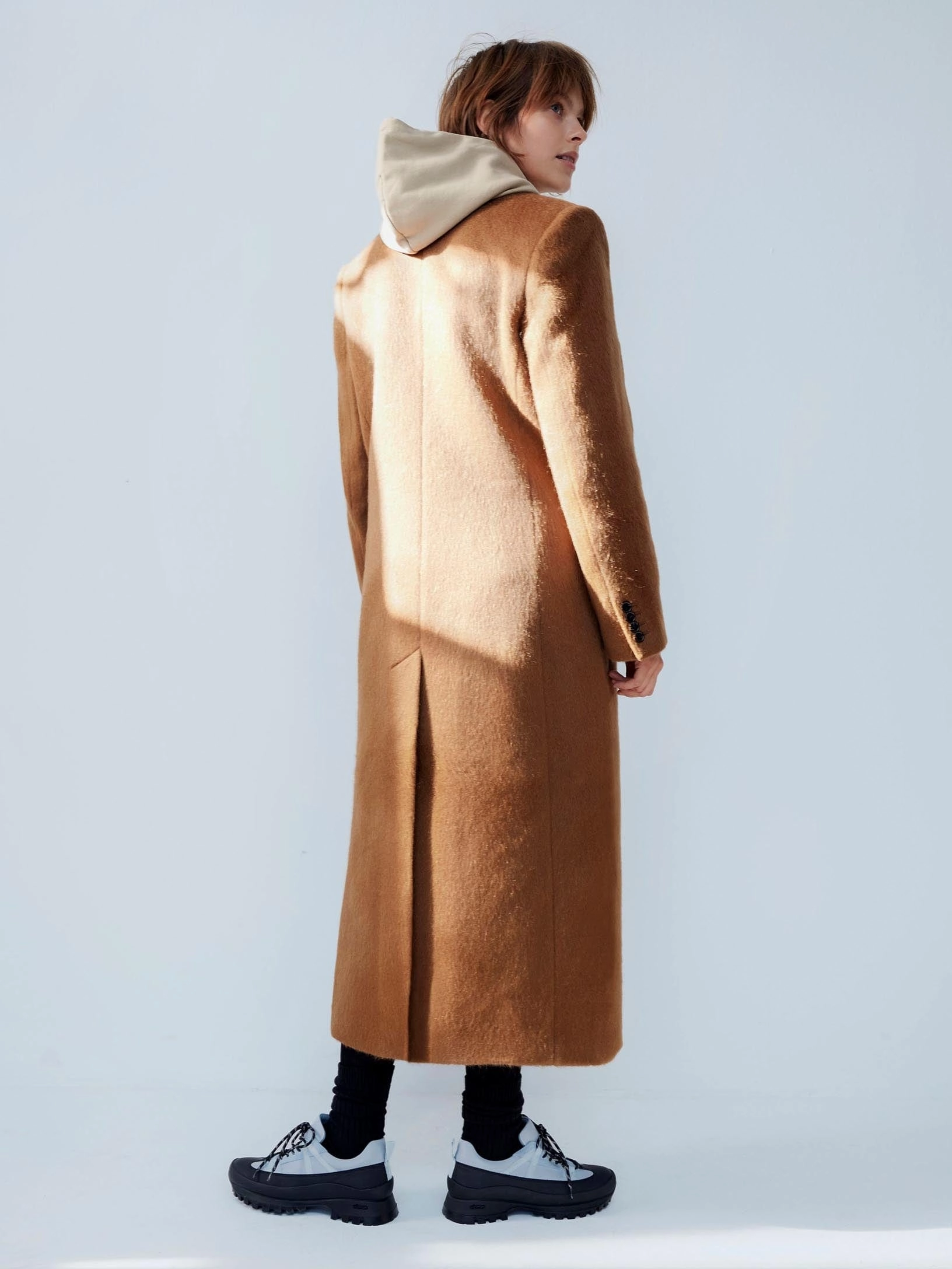 Iconic Ease Shock Vibe Beja Denim Sneaker