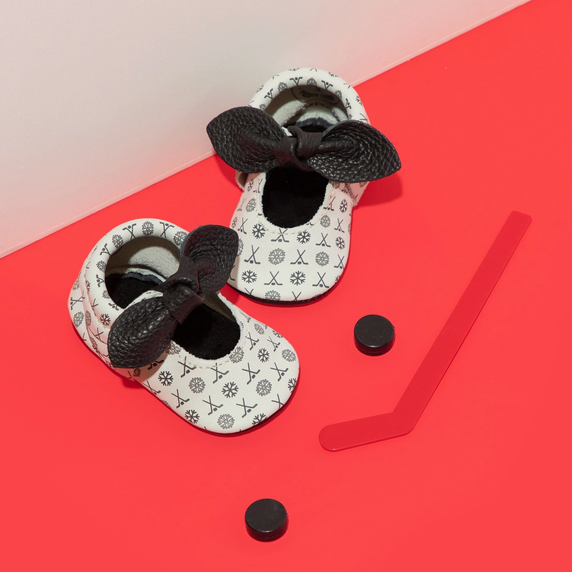 CushionedFootbed Power Play Knotted Bow Baby Shoe