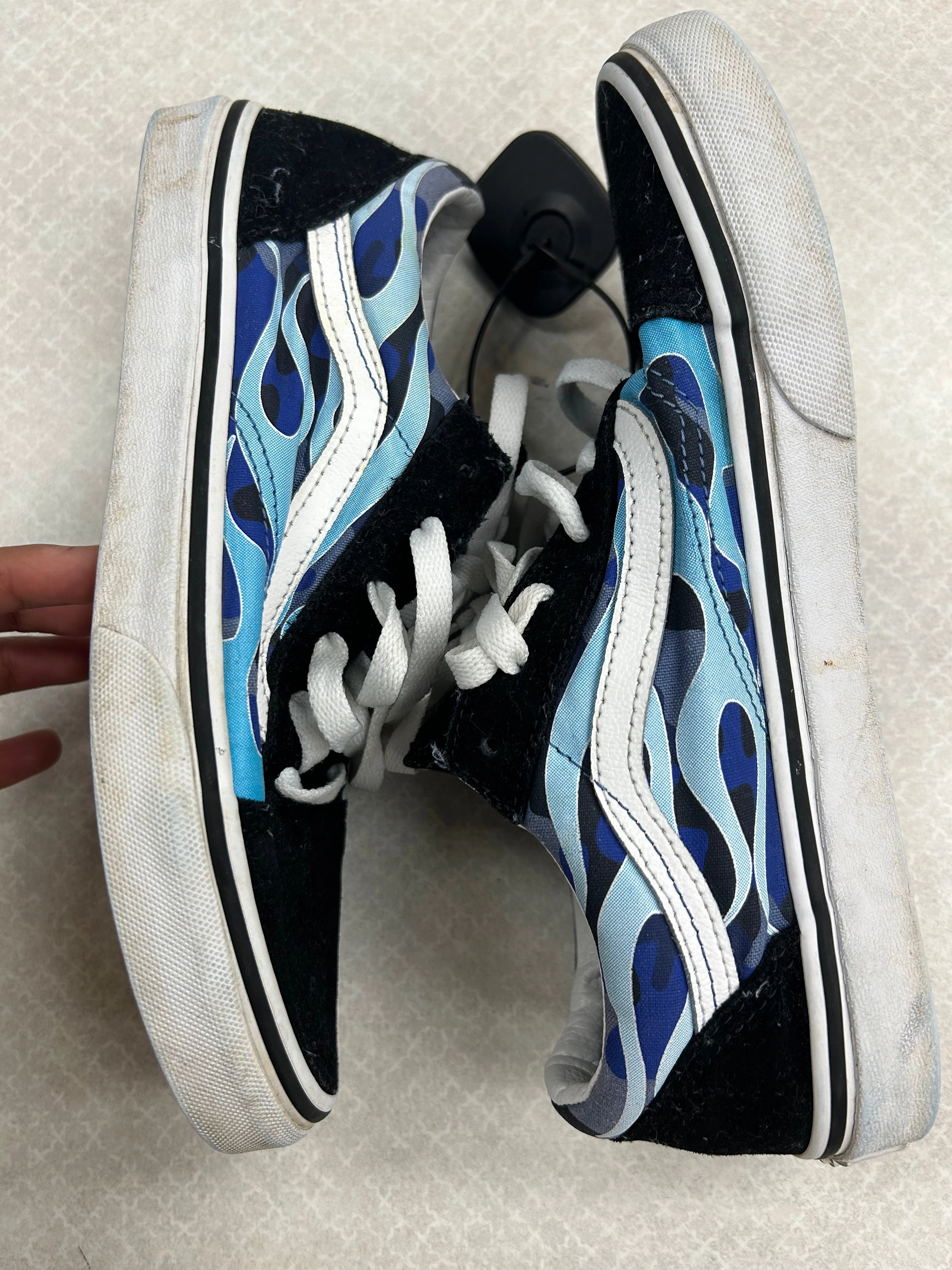 Shoes Sneakers By Vans In Black & Blue, Size: 6.5 Stability frame Sporty Fit