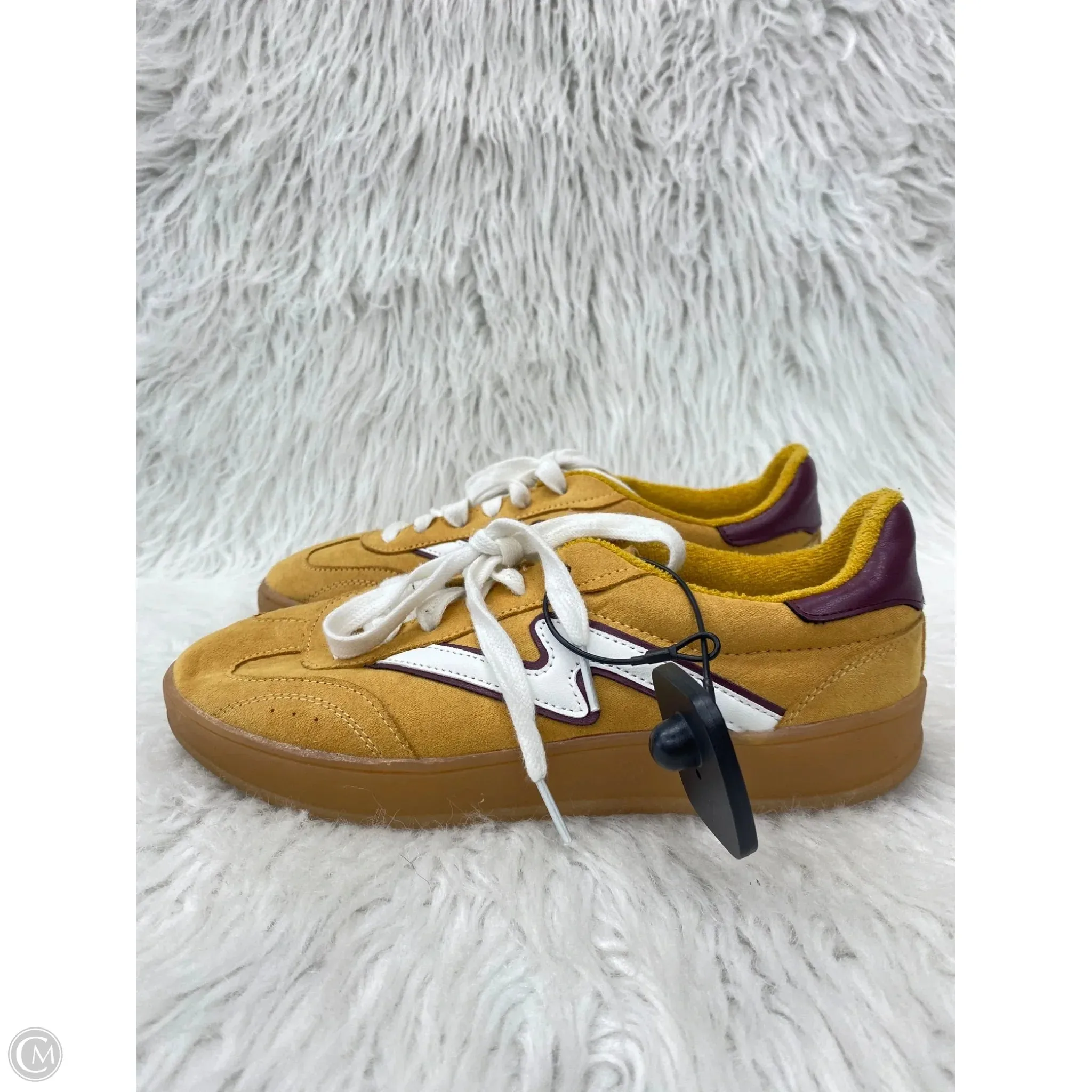 Shoes Sneakers By Madden Girl In Yellow, Size: 8 Tensile Lacing Zoned Cushioning