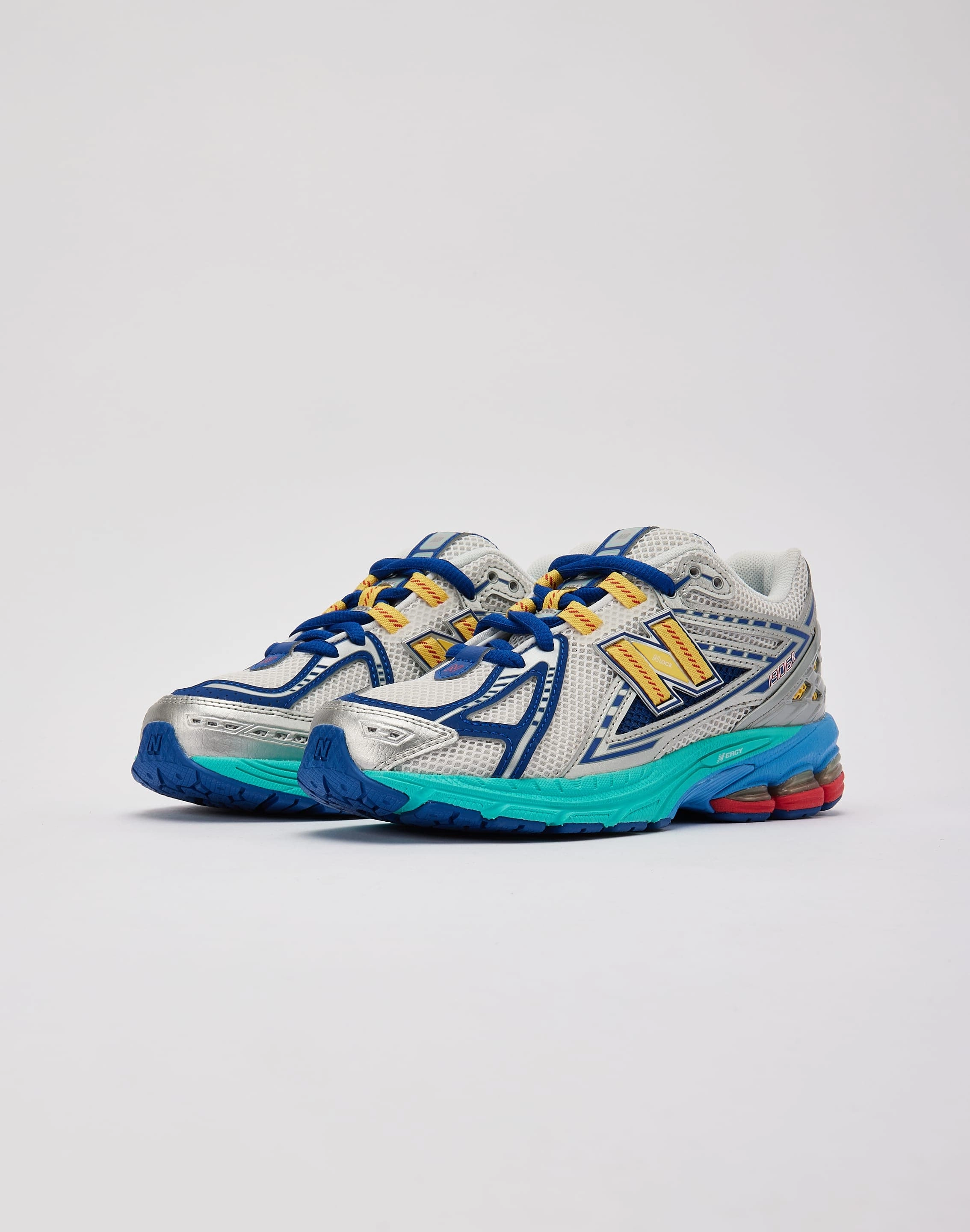weekday run New Balance 1906R 'Moon Sign' Grade-School