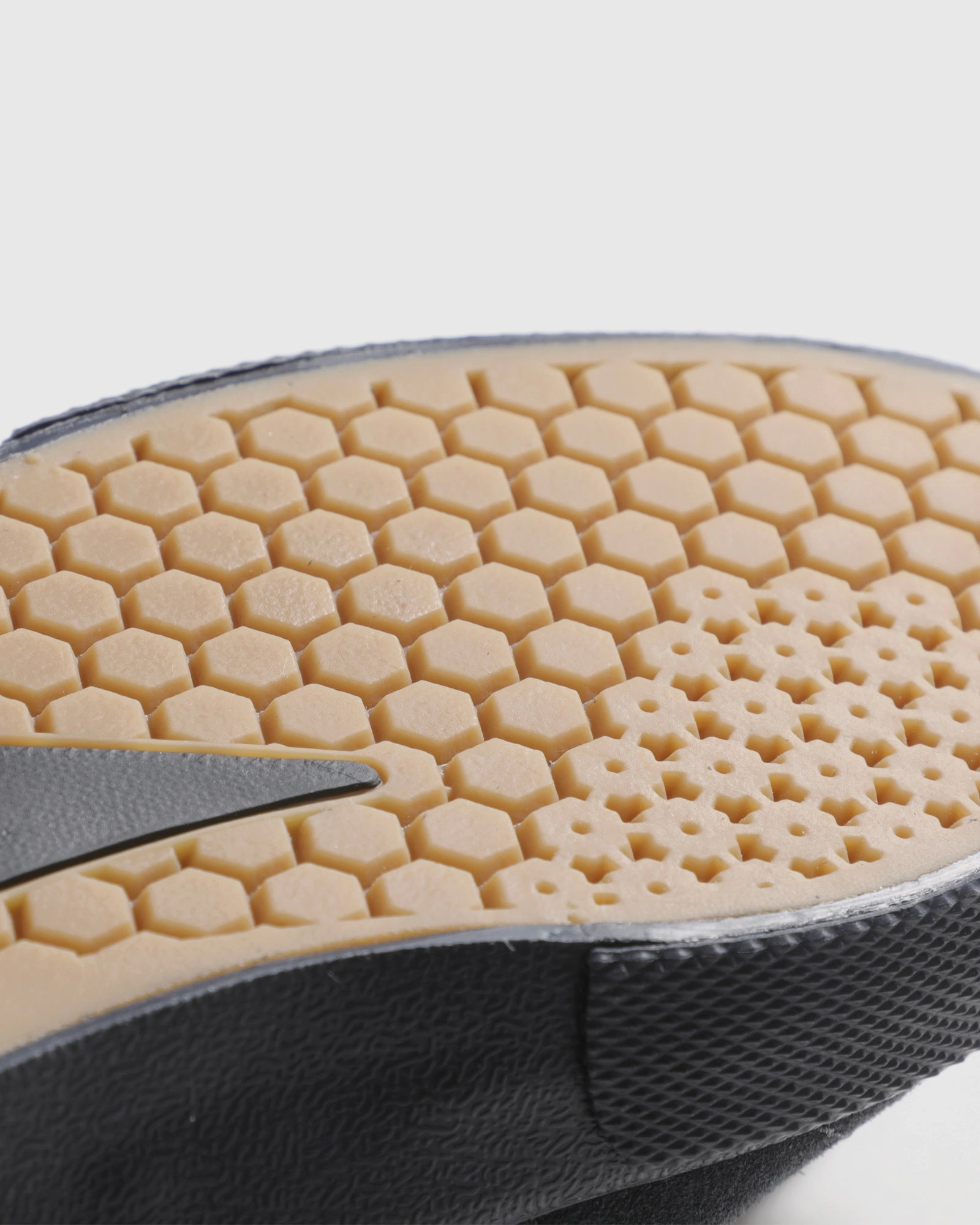 Cambridge - Charcoal Suede Ergonomic Footbed Shape slow walk