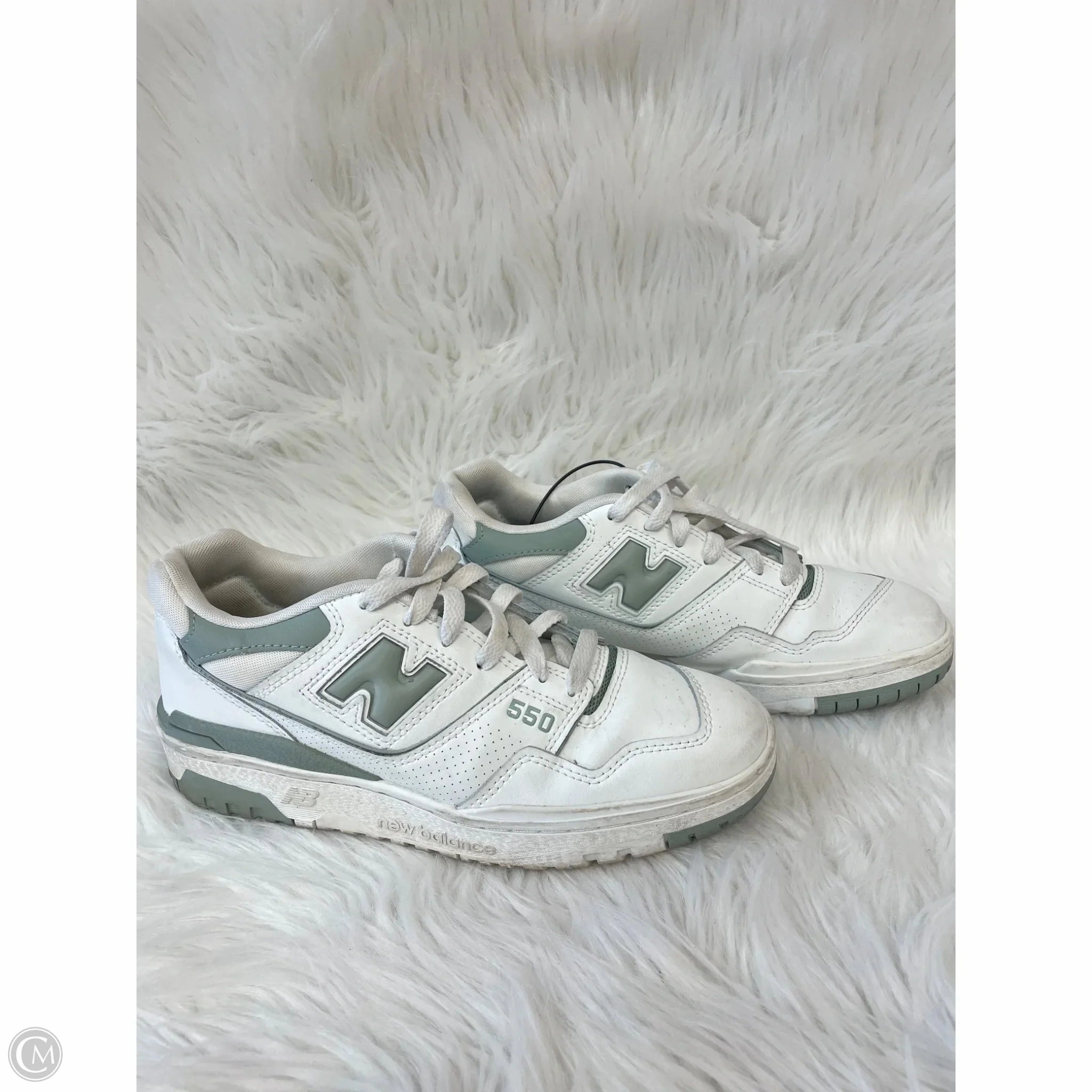 Shoes Sneakers By New Balance In Green & White, Size: 8.5 Contoured Footbed Fashion Ready