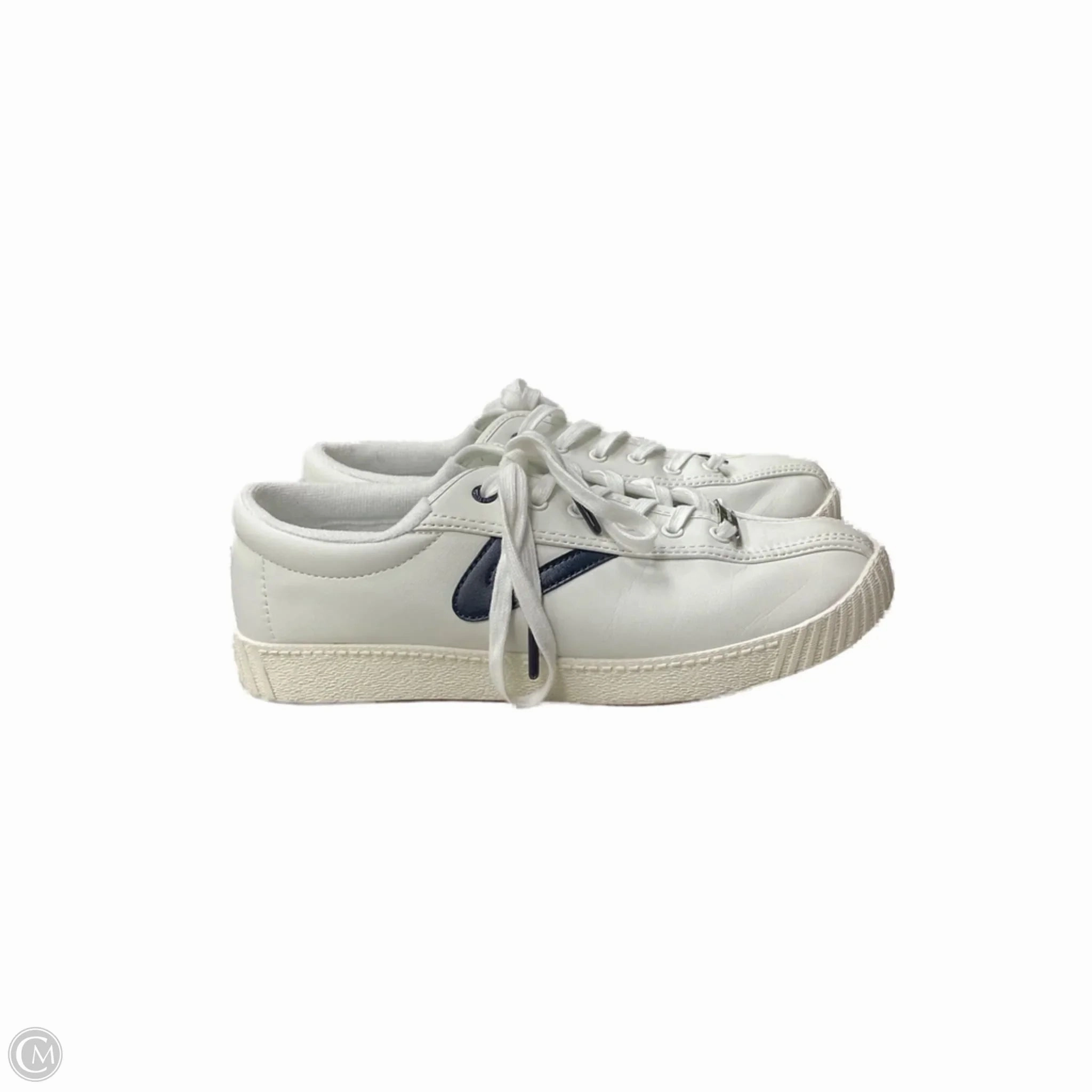 Loose Fit Shoes Sneakers By Cmc In White, Size: 9