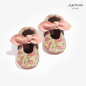 Spring Bouquet Knotted Bow Baby Shoe Ergonomic Contouring Stylish kids' shoes