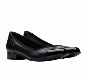 Agile Fit Clarks Women's Krystine May Pumps - Black