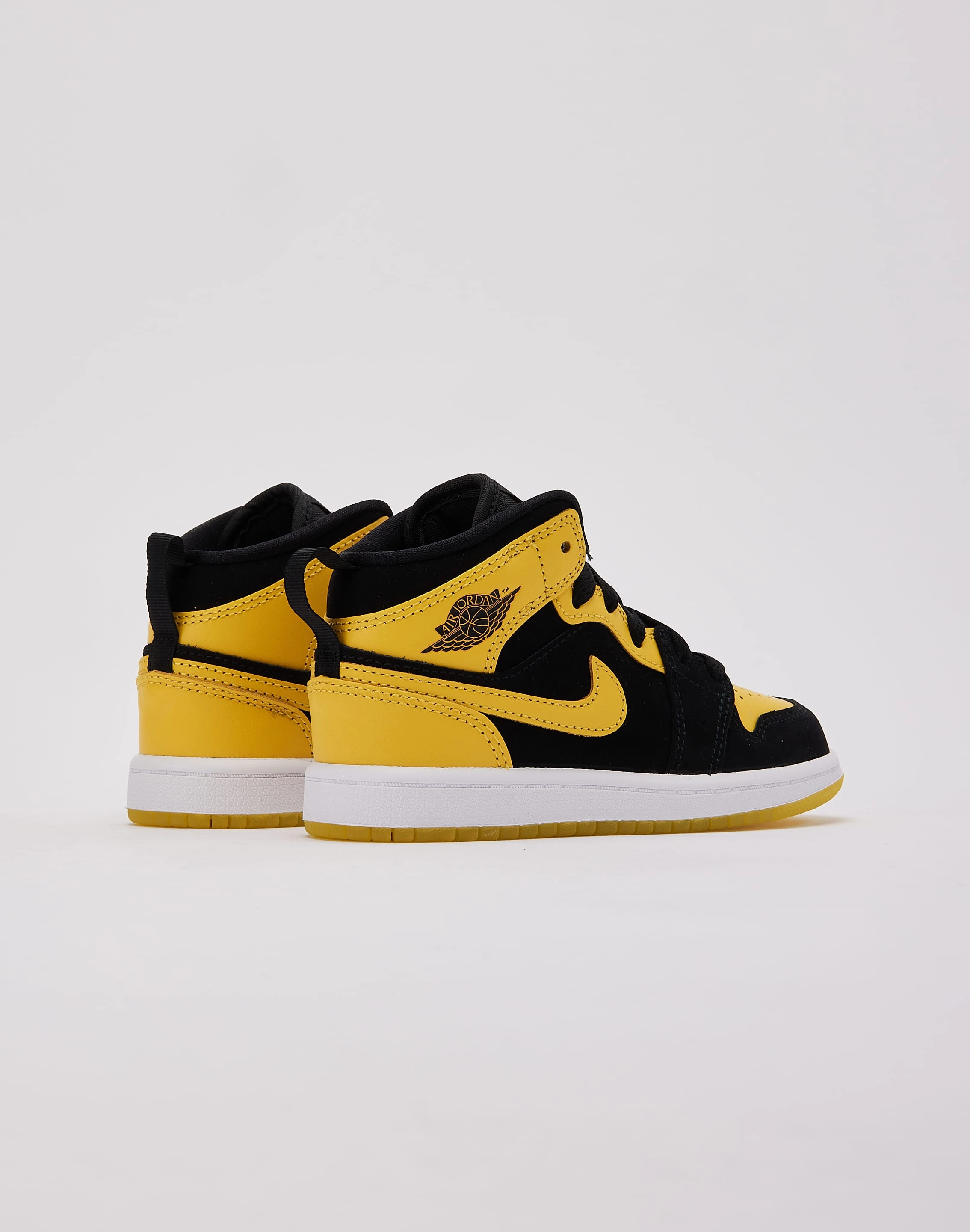 Reinforced heel Enhanced Traction Jordan Air Jordan 1 Mid SE 'New Love' Pre-School