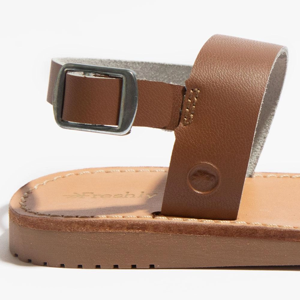 Closed Toe Cognac with Microleopard Sanibel