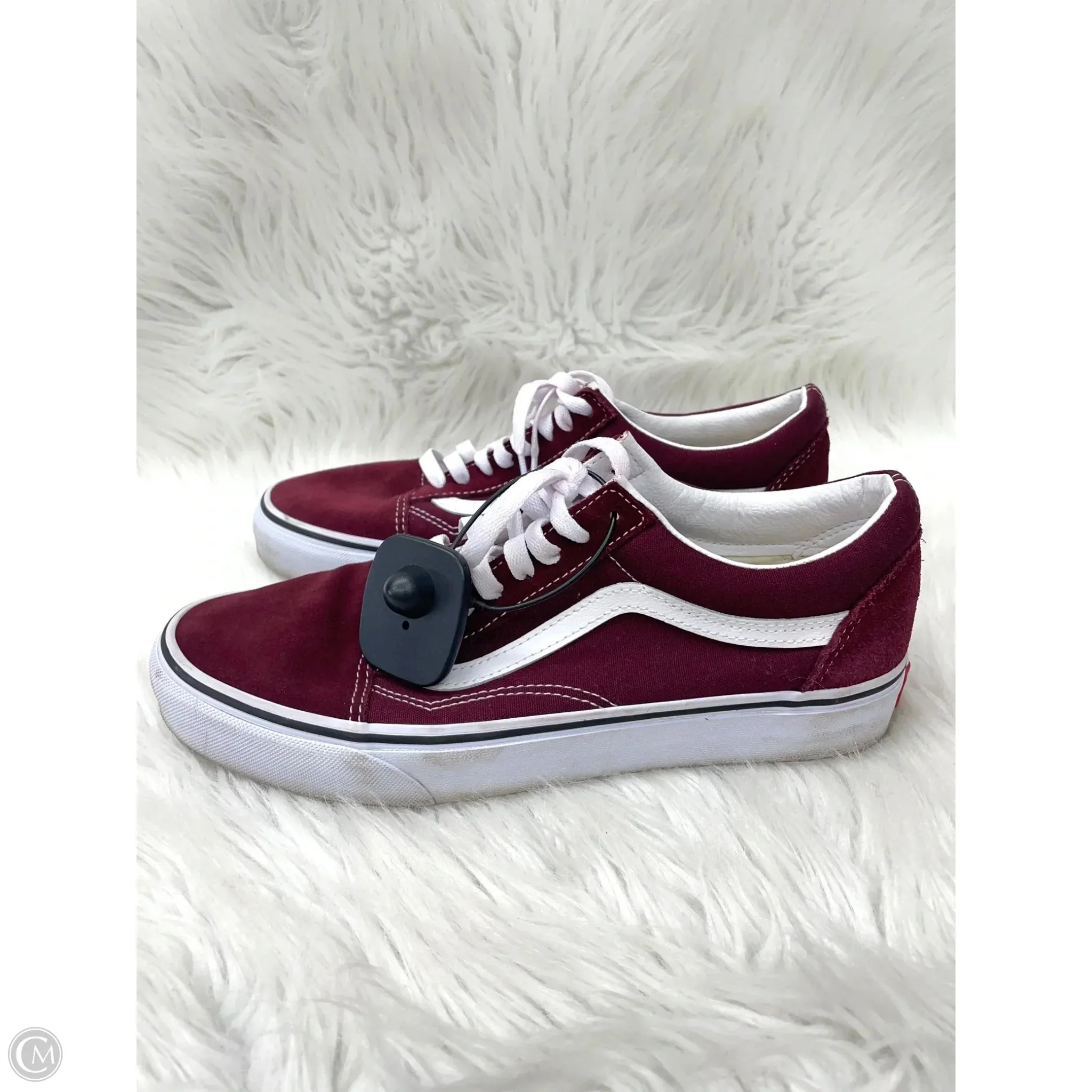 Shoes Sneakers By Vans In Red & White, Size: 9.5 Asymmetric Lacing Designs Precision Edge Design