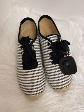 Striped Pattern Shoes Sneakers Joie, Size 6 Casual Routine