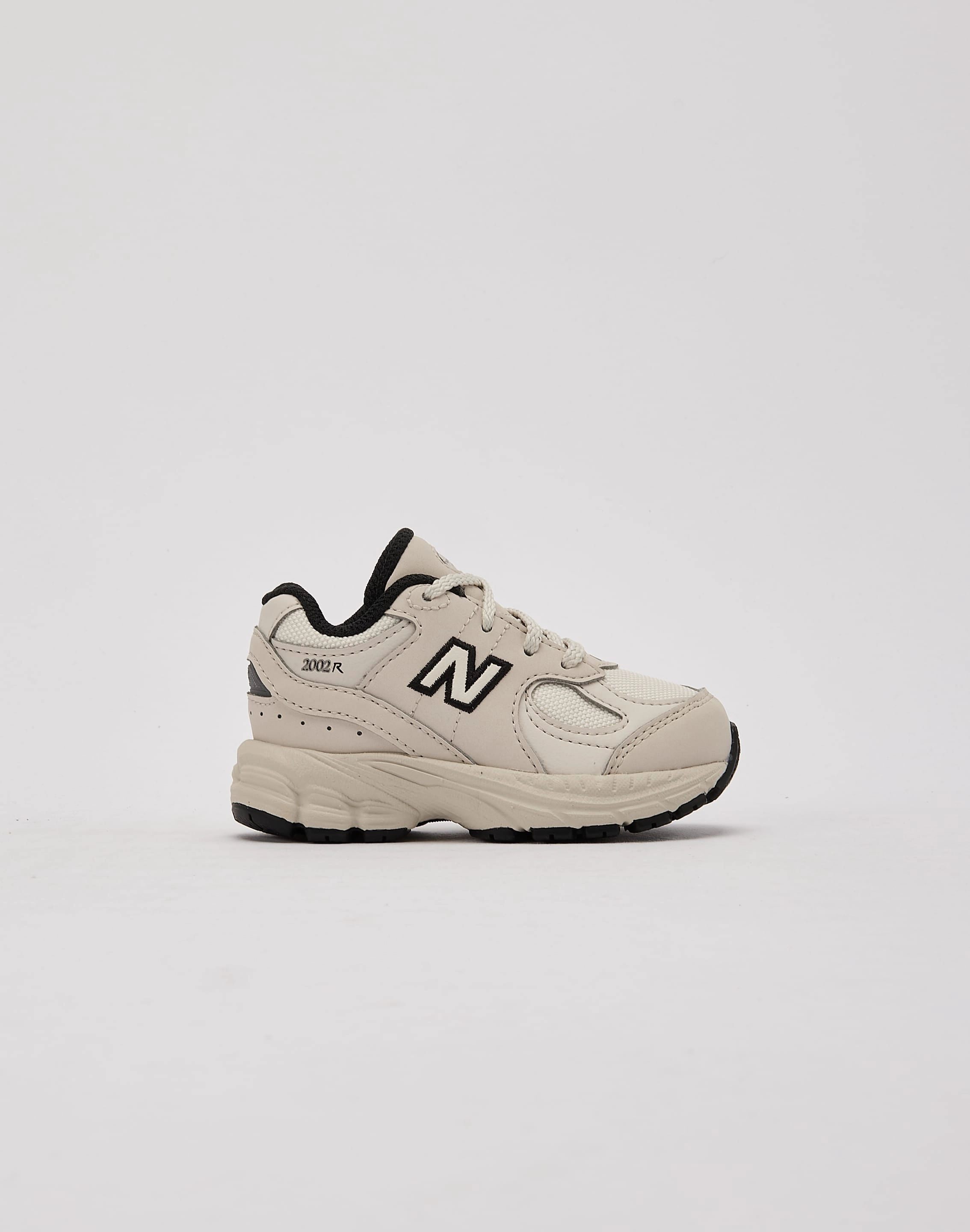Classic Charm New Balance 2002R Toddler