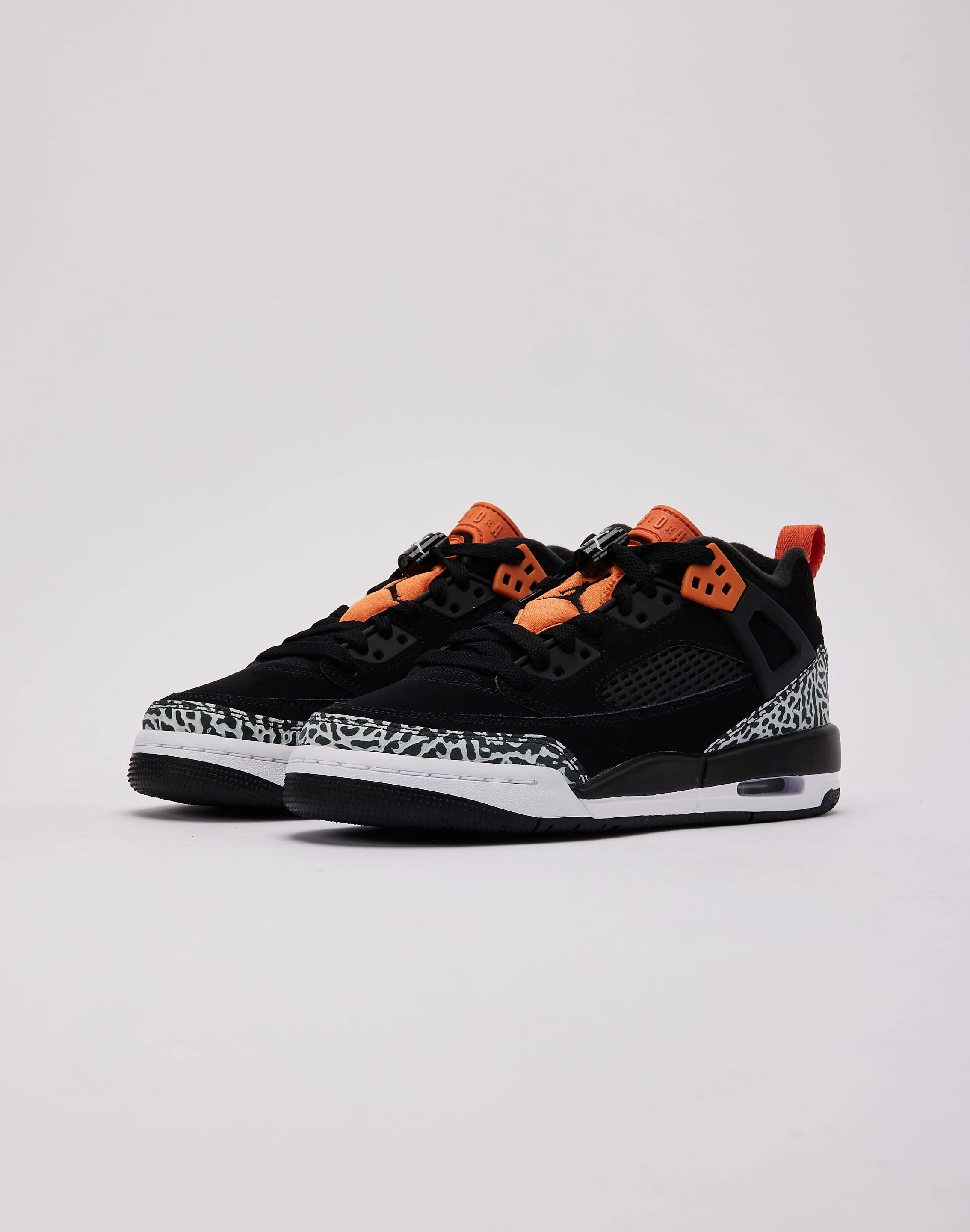 Abrasion resistant Jordan Spizike Low Grade-School
