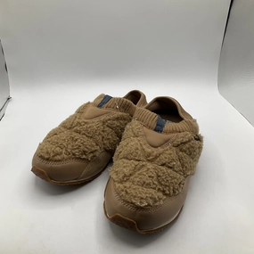 Responsive Shoes Sneakers By Teva  Size: 9