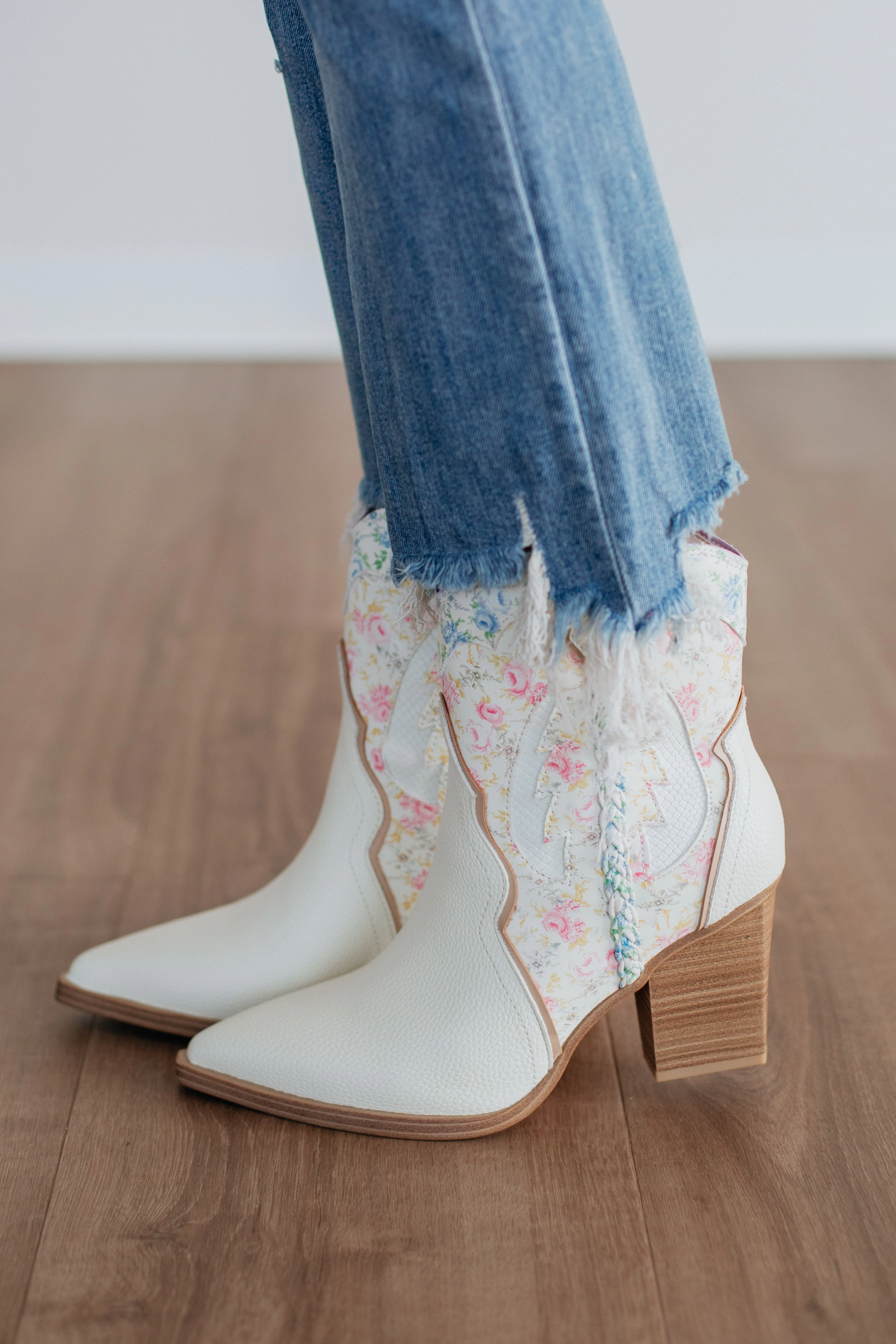 Toe Protection Suede Soft Cowgirl Cutie Boots