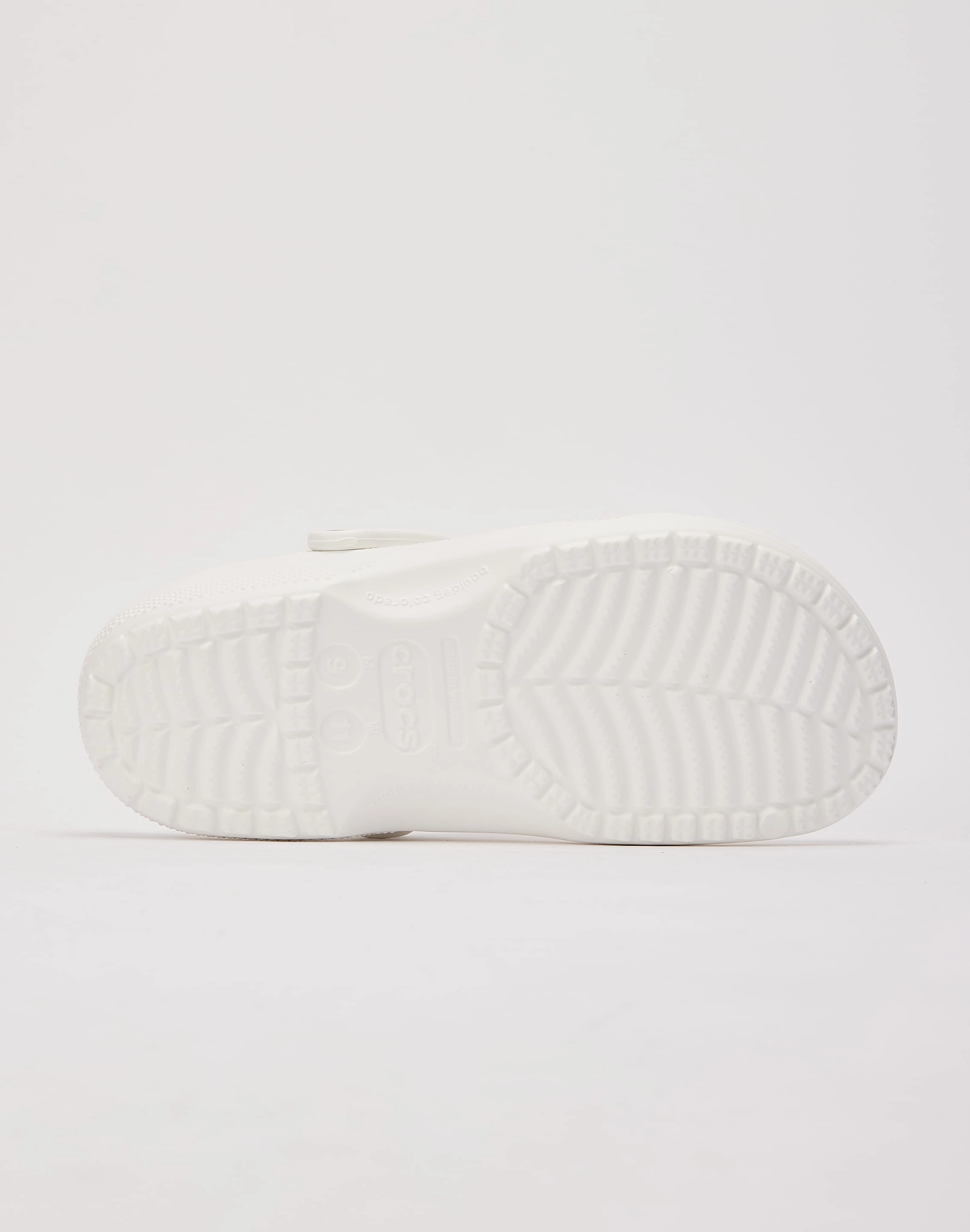 Crocs Classic Clog Comfortable Design