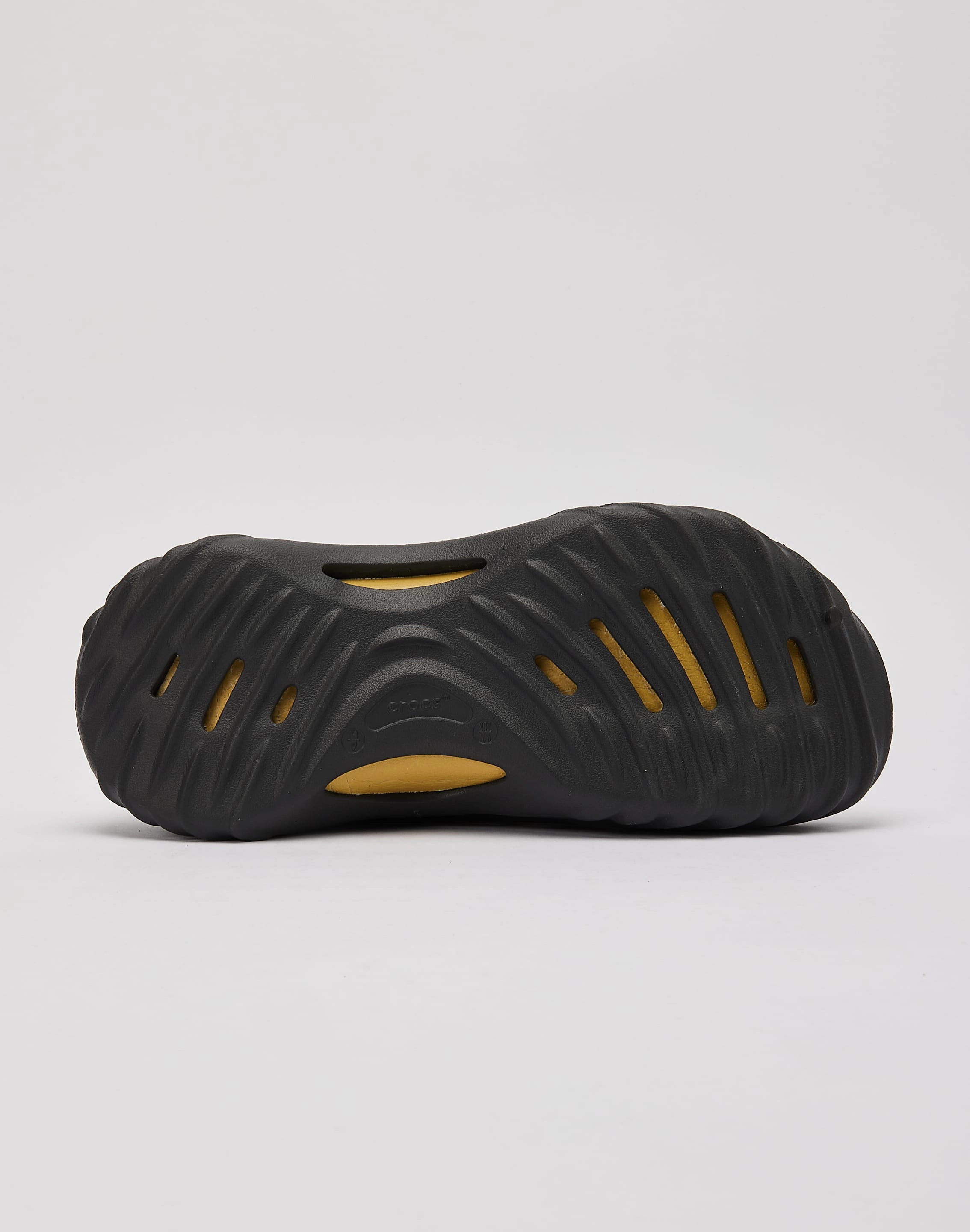 Queen Touch Crocs Echo Wave