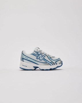 Biomechanical Motion Control Ankle Lock System New Balance 740 Bungee Toddler