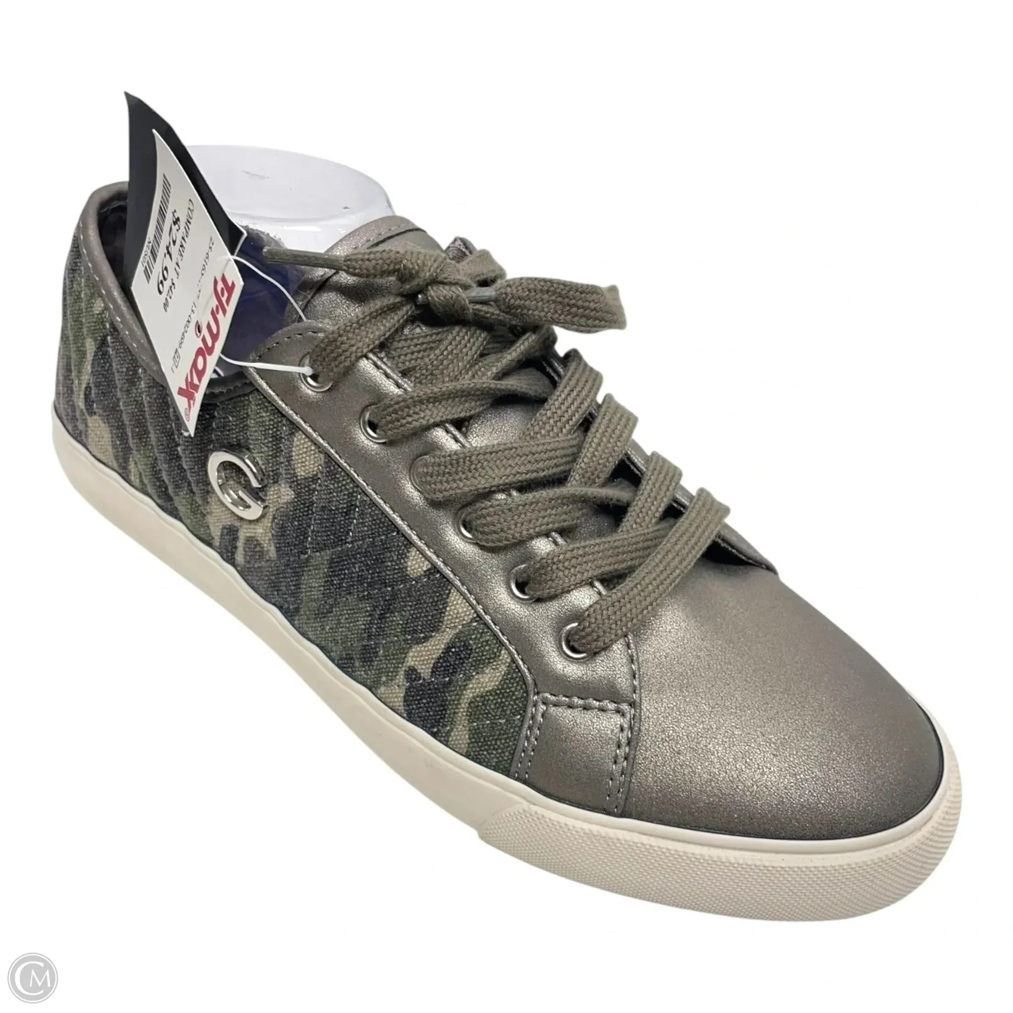 Exclusive traction Shoes Sneakers By Guess In Camouflage Print, Size: 10