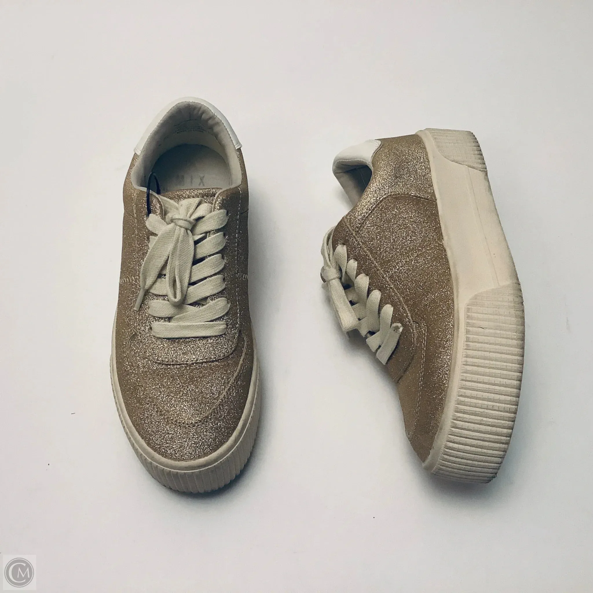 Shoes Sneakers By Mix No 6 In Gold, Size: 6 Traction Control Premium cushioning