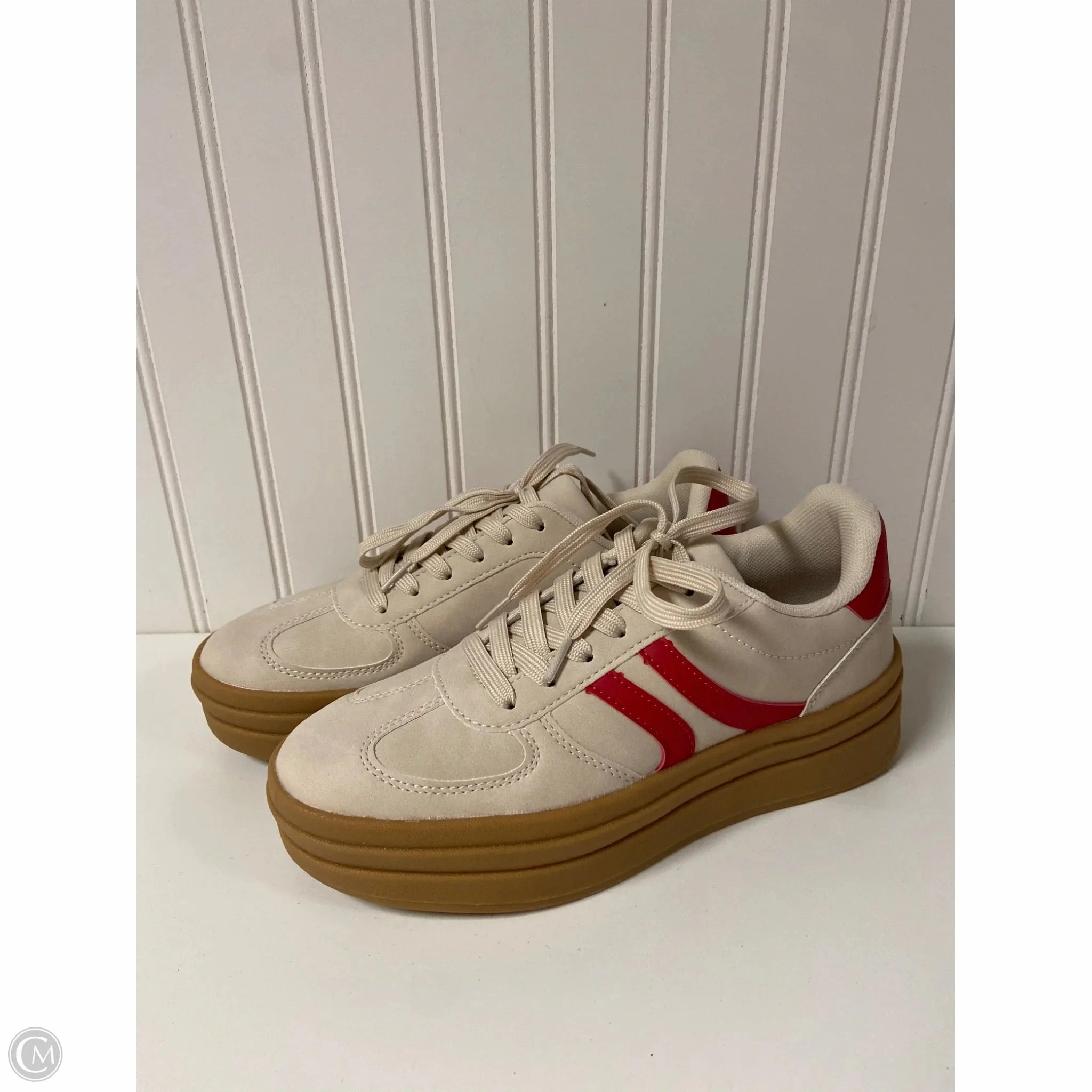 Bendable Heel Counter Shoes Sneakers By Clothes Mentor In Beige, Size: 8