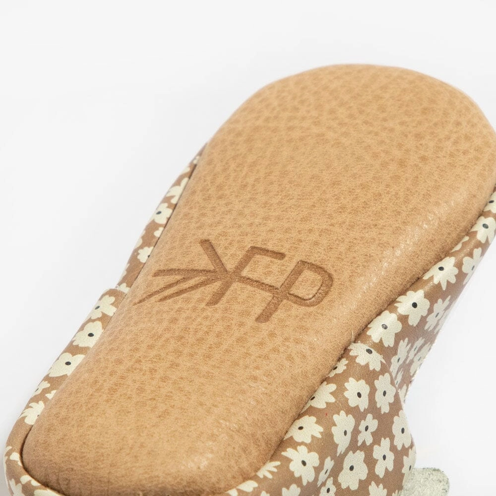 Playground - ready kids' shoes Dogwood Mary Jane Baby Shoe