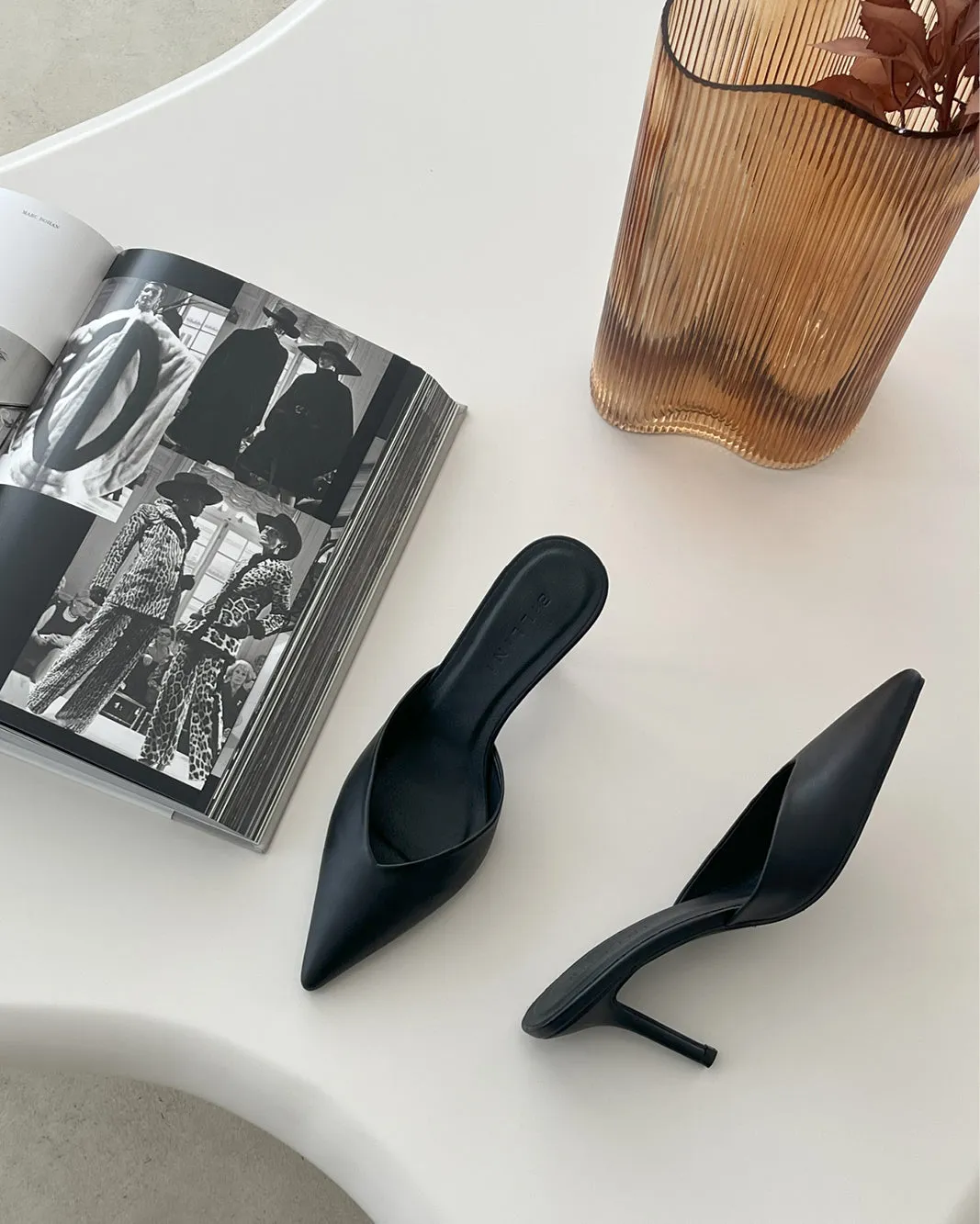 KAREY - BLACK Stylish Urban Sleek