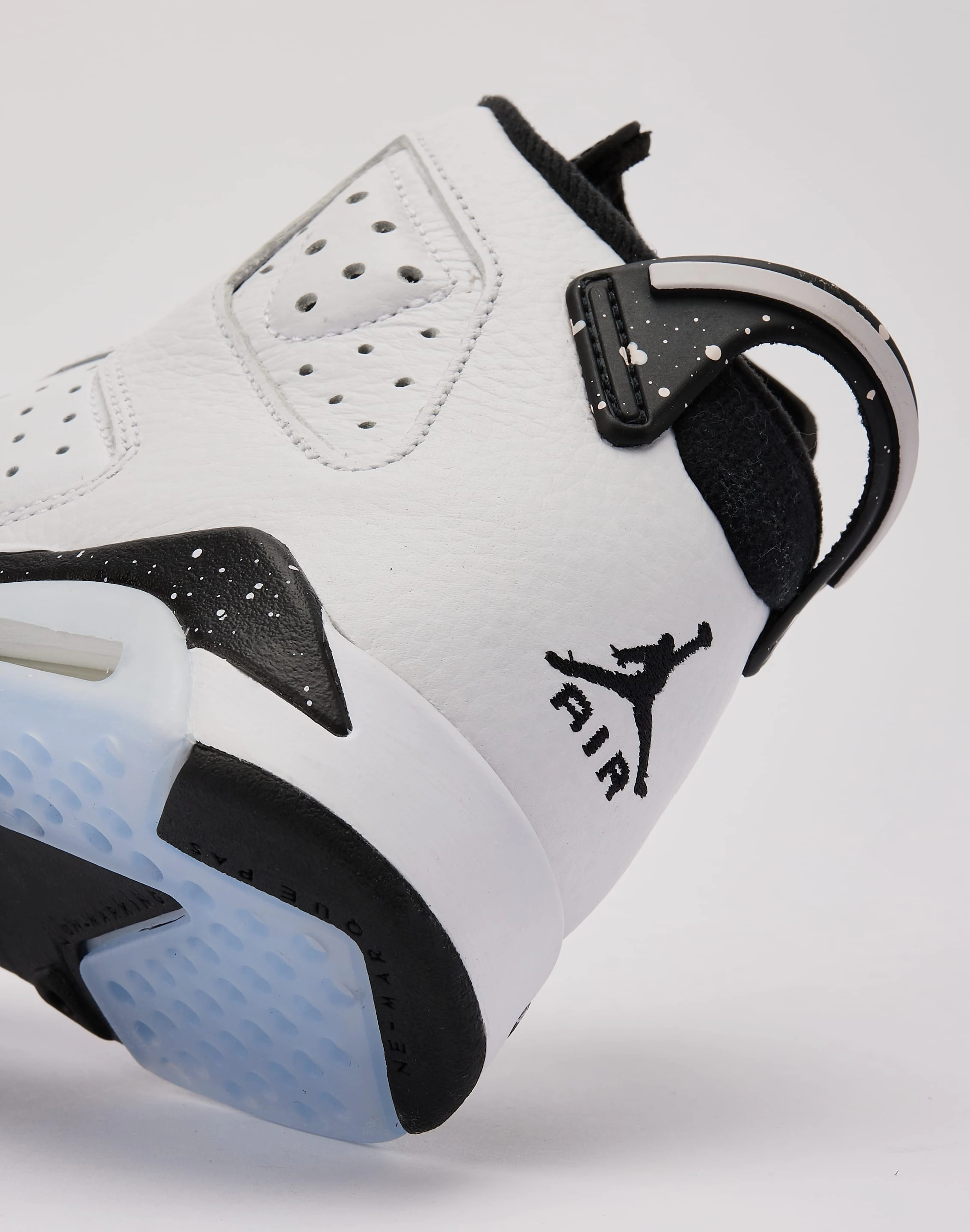 Cushioned Midsole Jordan Air Jordan 6 Retro 'Reverse Oreo' Grade-School