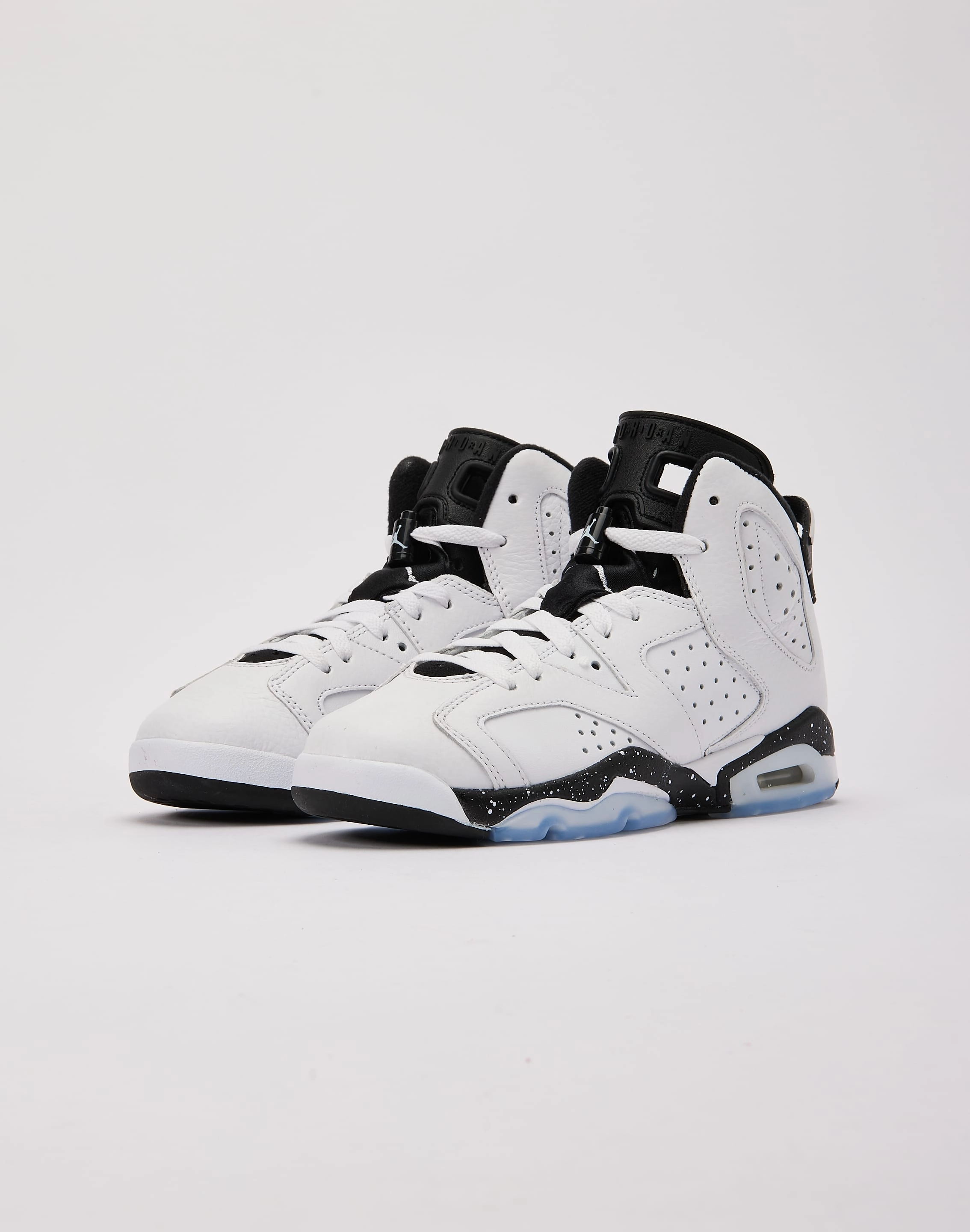 Jordan Air Jordan 6 Retro 'Reverse Oreo' Grade-School SeamlessConstruction Lace - up kids' shoes