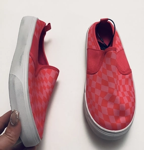 Reinforced Stitch Detail Shoes Sneakers By Clothes Mentor  Size: 8