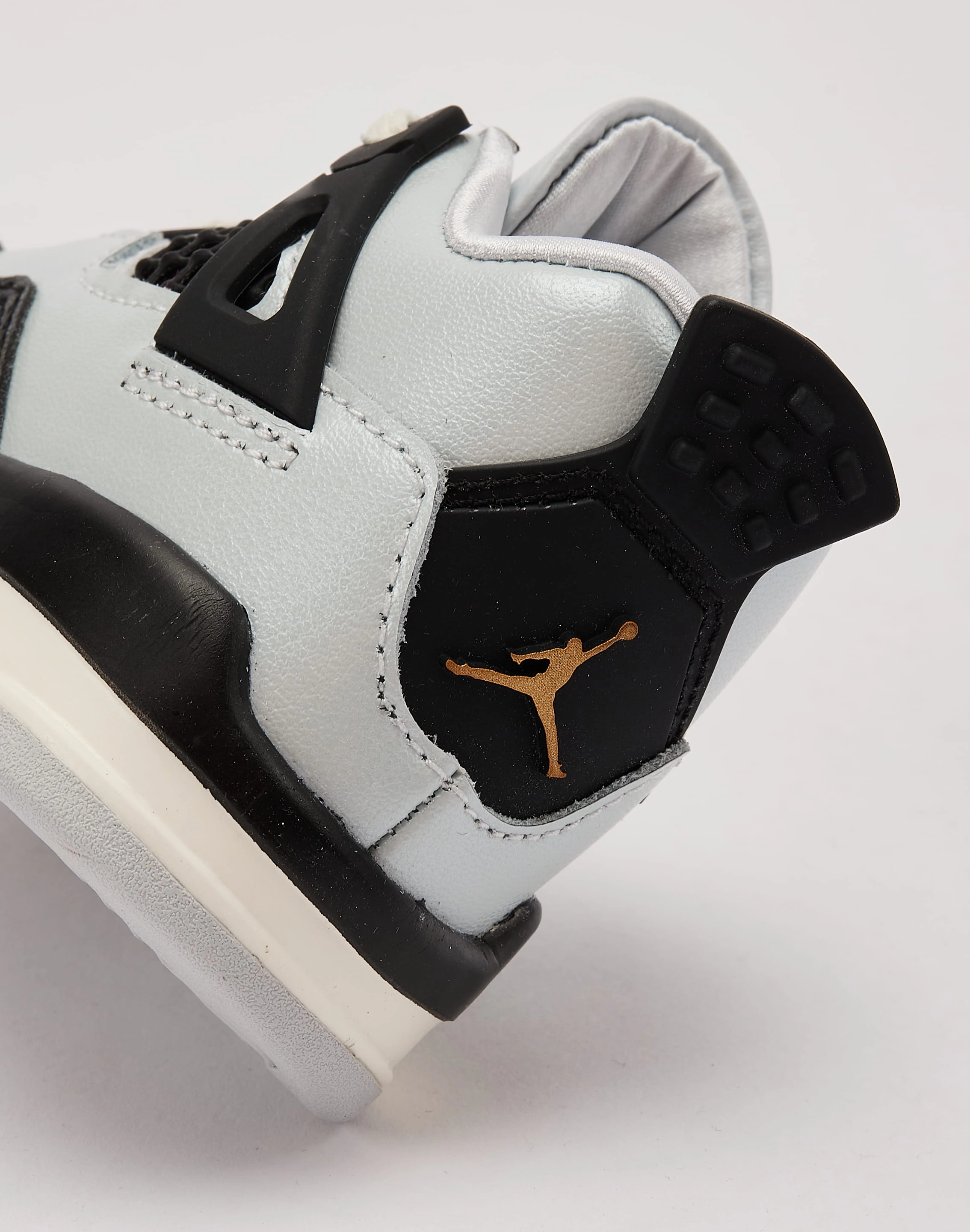 Reinforced Eyelets Trendy kids' styles Jordan Air Jordan 4 Retro 'Pure Platinum' Toddler