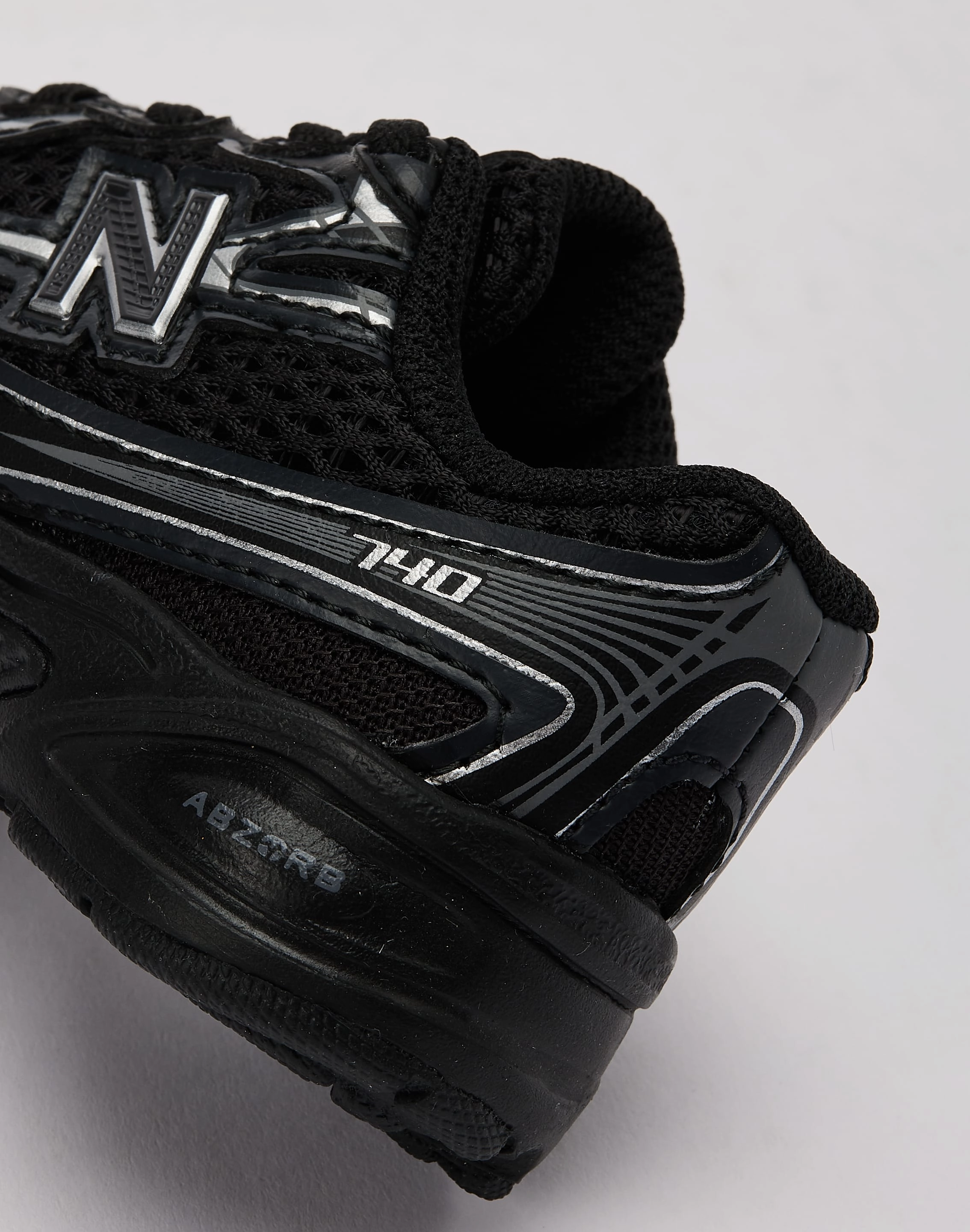 ventilation - enhanced shoes Abrasion Resistant Toe Cap New Balance 740 Bungee Toddler