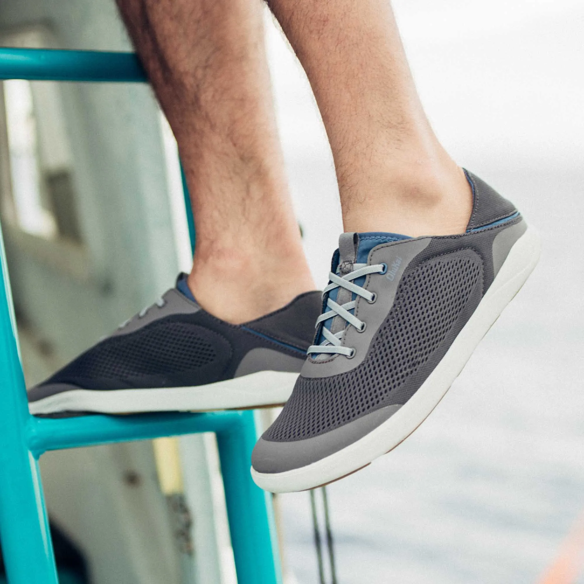 Moku Pae - Pavement / Vintage Blue Eco Friendly Construction