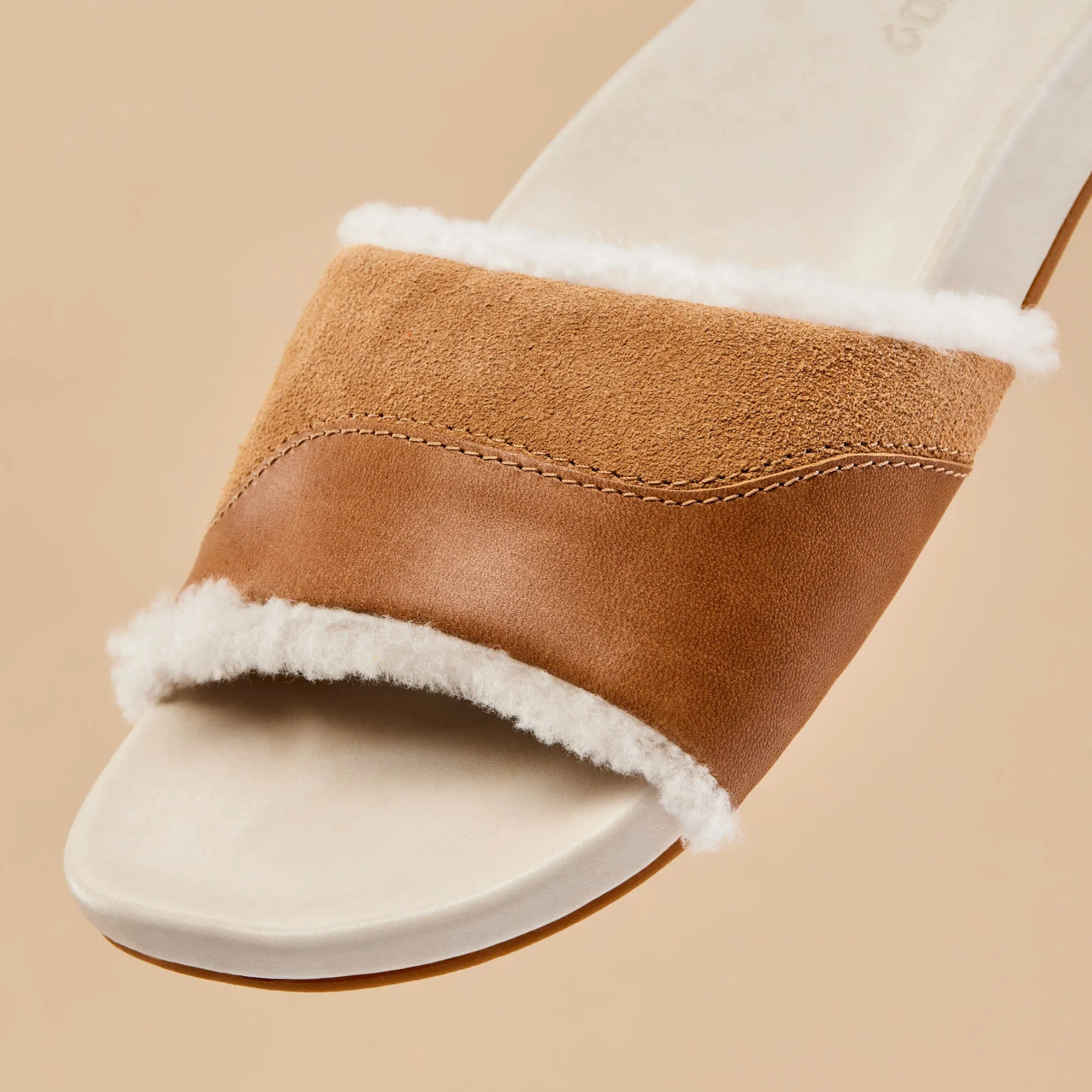 Hala Slide - Tan / Puka Quick Release Buckles Non Marking Outsole