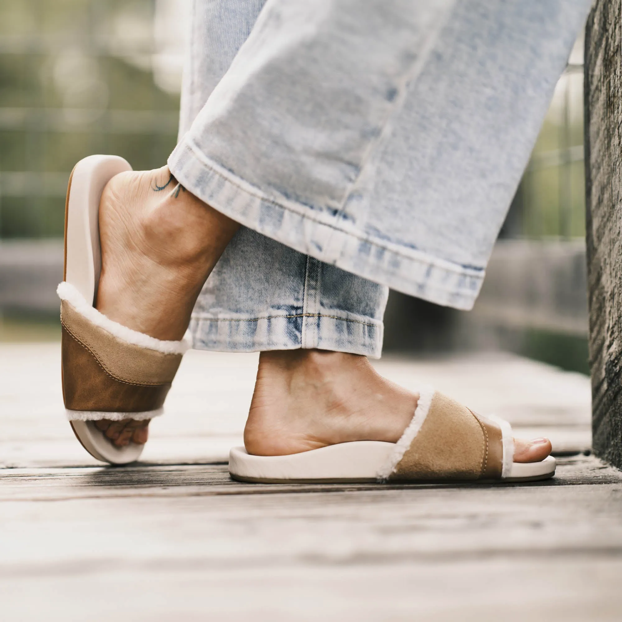 Easy Look Hala Slide - Tan / Puka