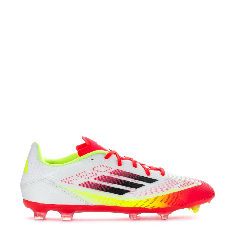 F50 League Low FGxMG - Mens Streamlined ease All-around comfort
