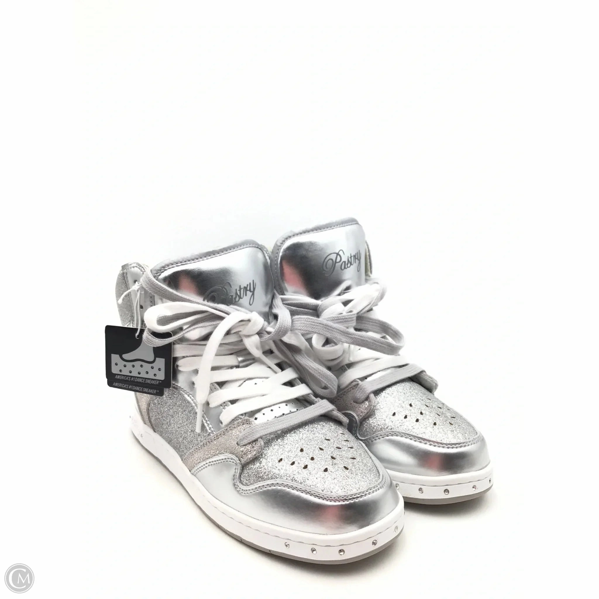 Eco Comfort Long Walks Shoes Sneakers By Clothes Mentor In Silver & White, Size: 7.5