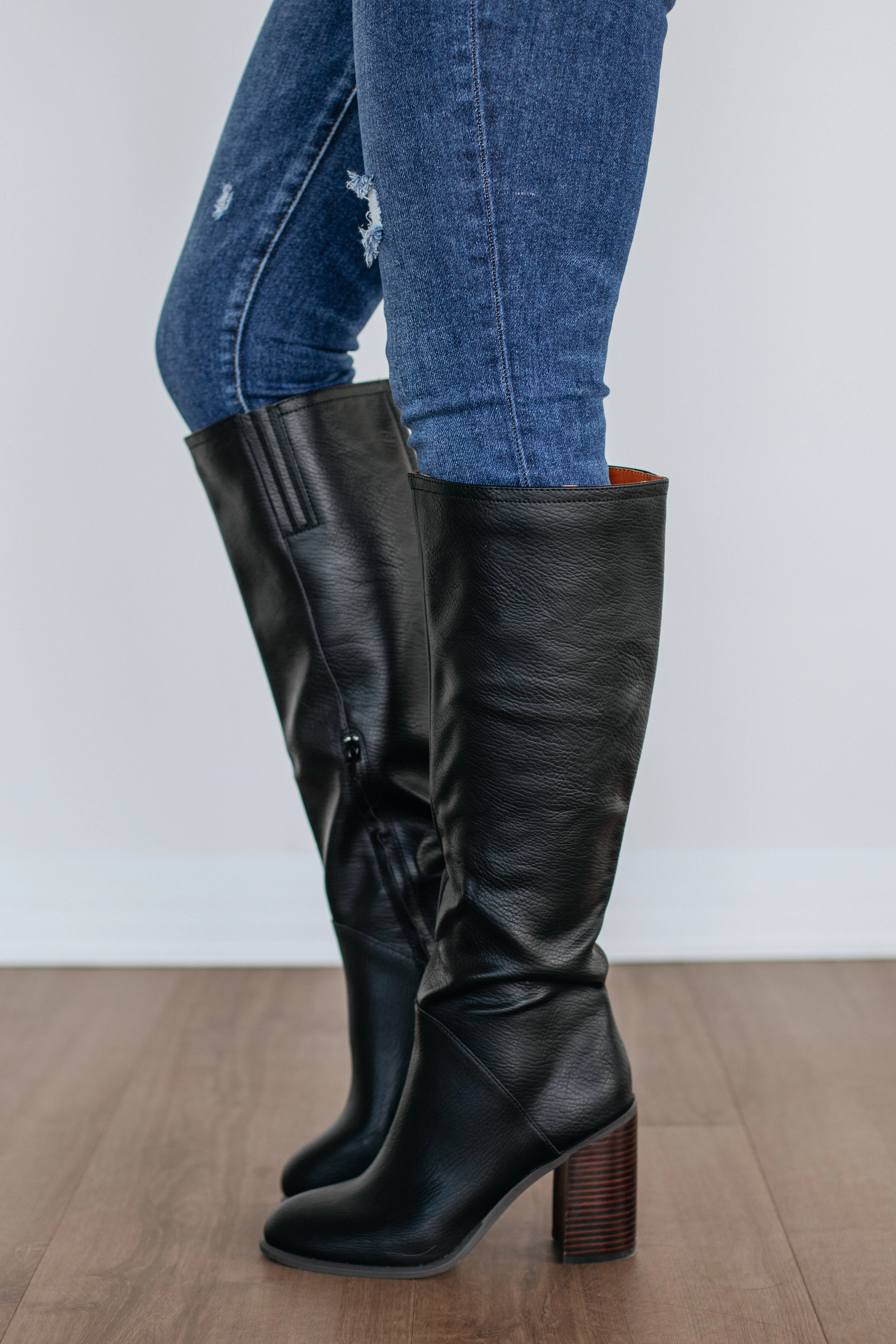 Energy Rise Trendy Finding My Way Boots - Black