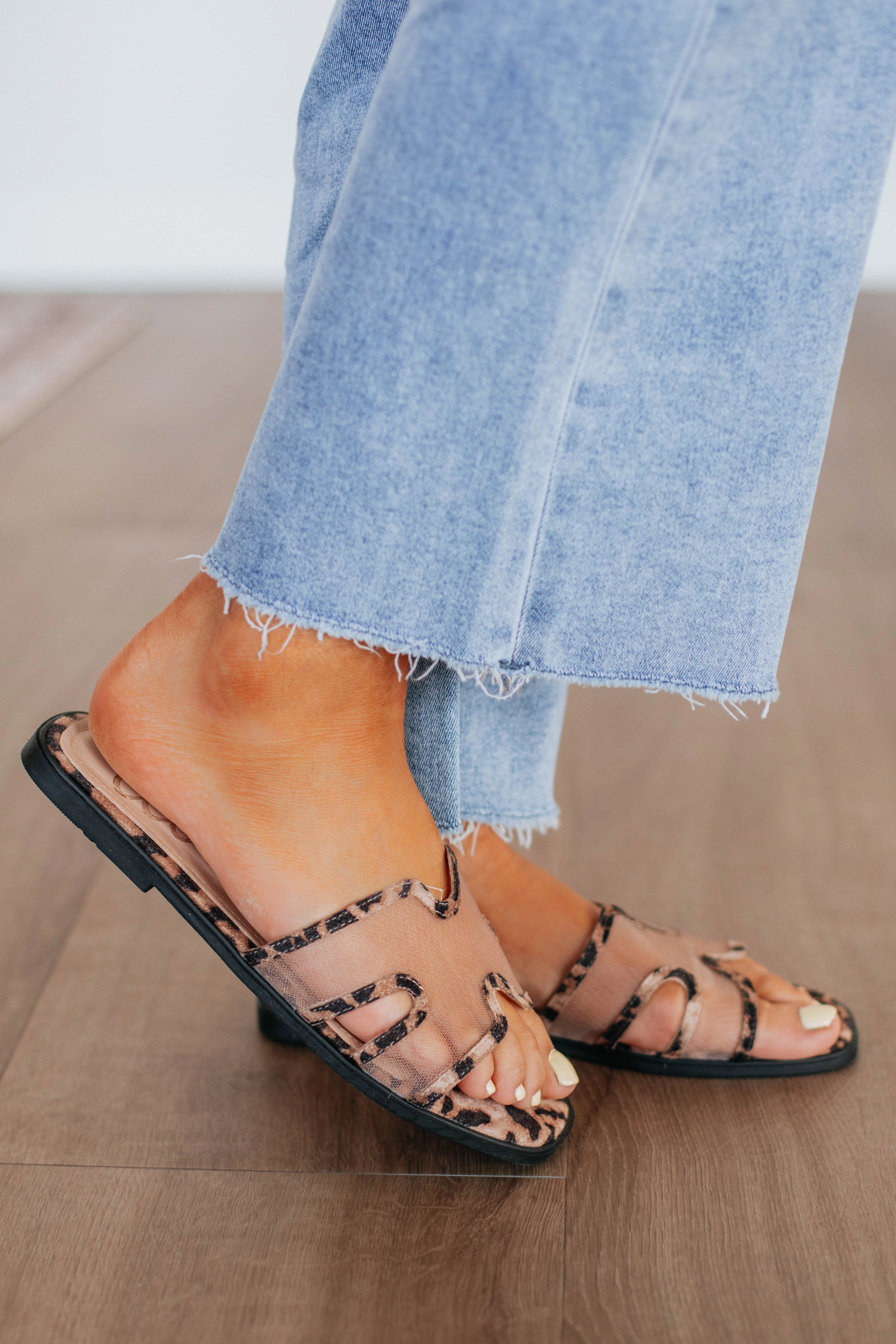 Toe Protection Clean Step Just Can't Resist Sandals