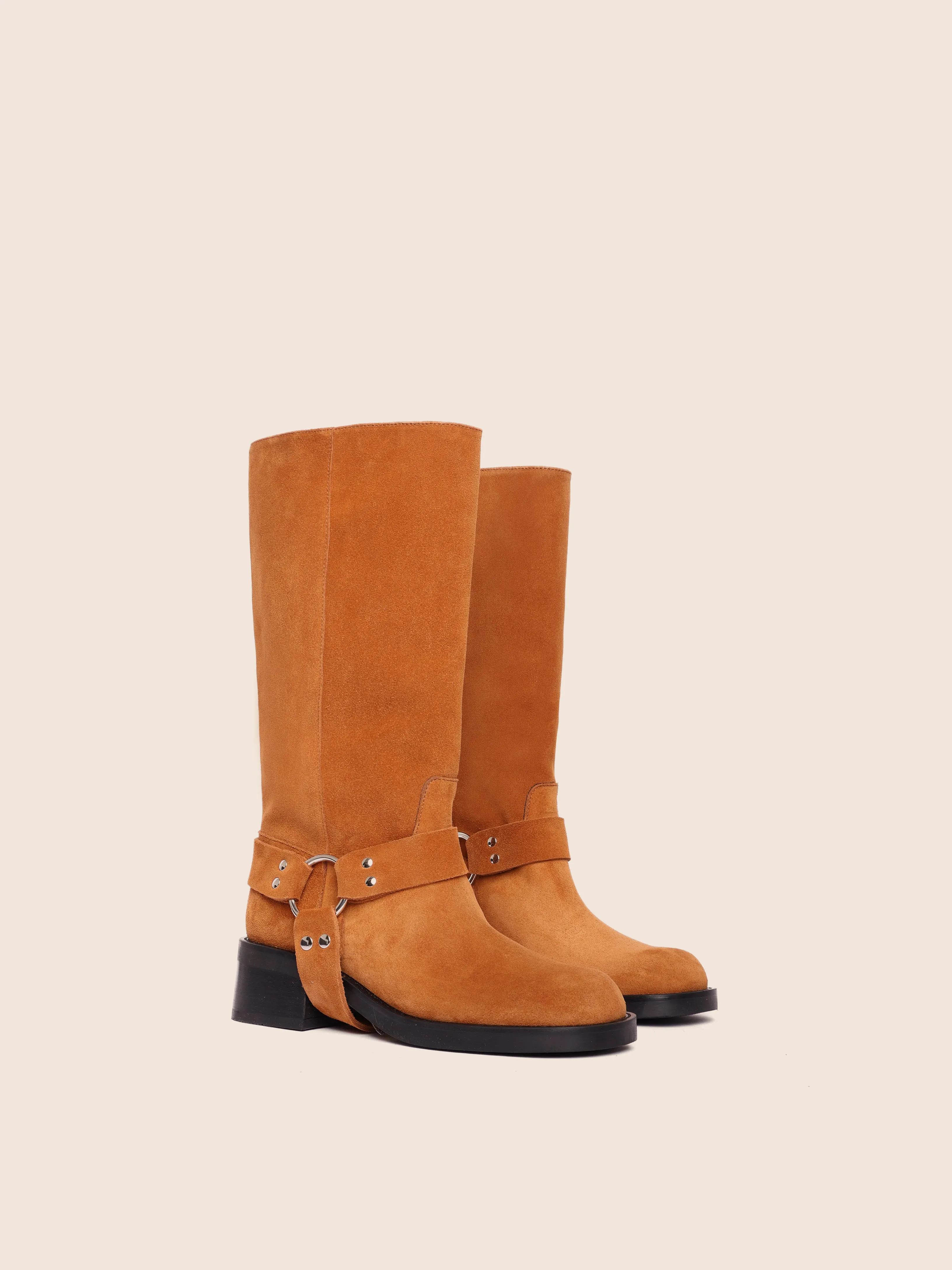 Seamless Interior Lucca Honey Suede Boot