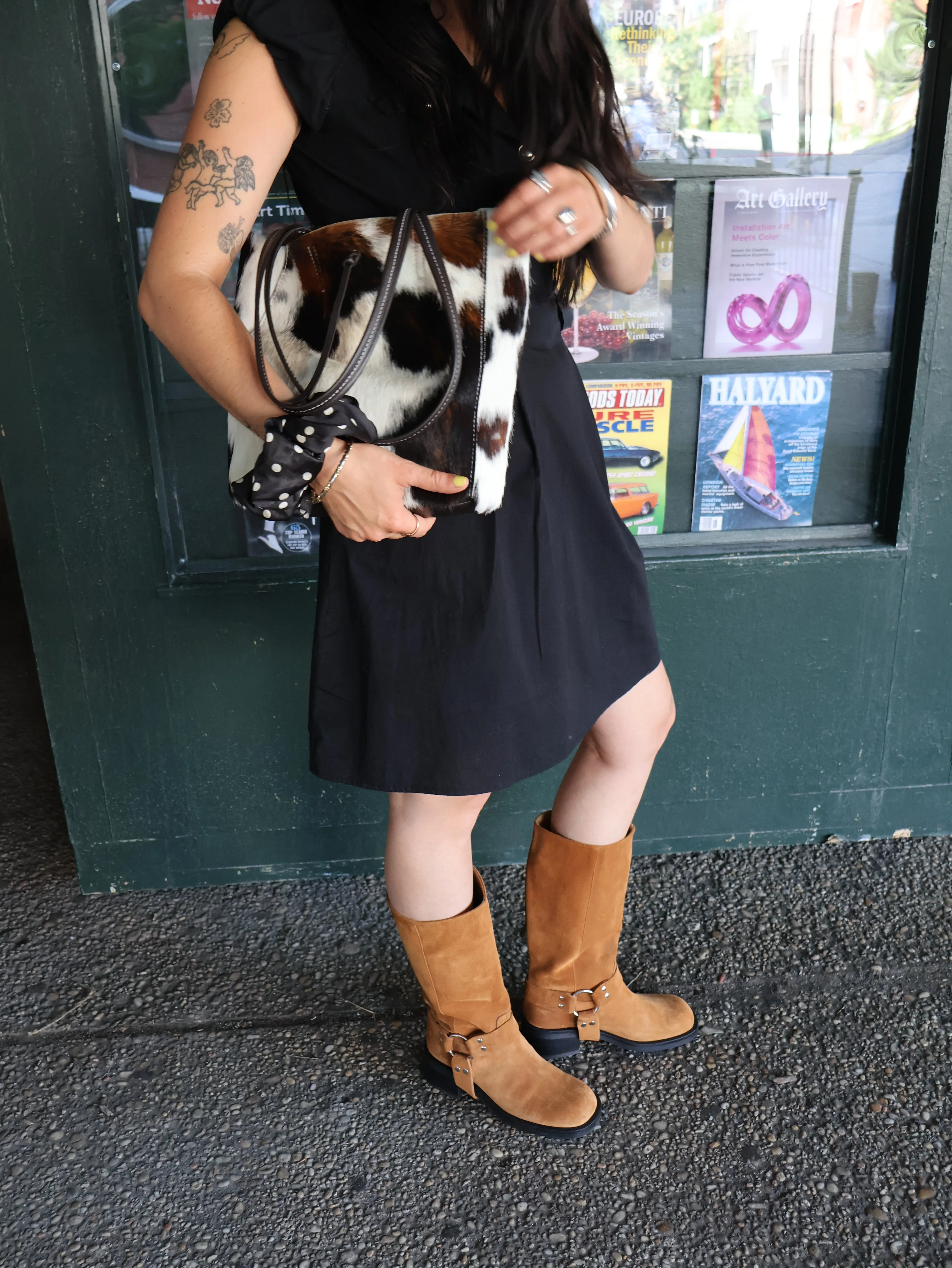 Breathable Urban Traveler Hunter Lucca Honey Suede Boot