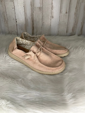 Pace Control Vibrant Design Peach Shoes Sneakers Hey Dude, Size 8