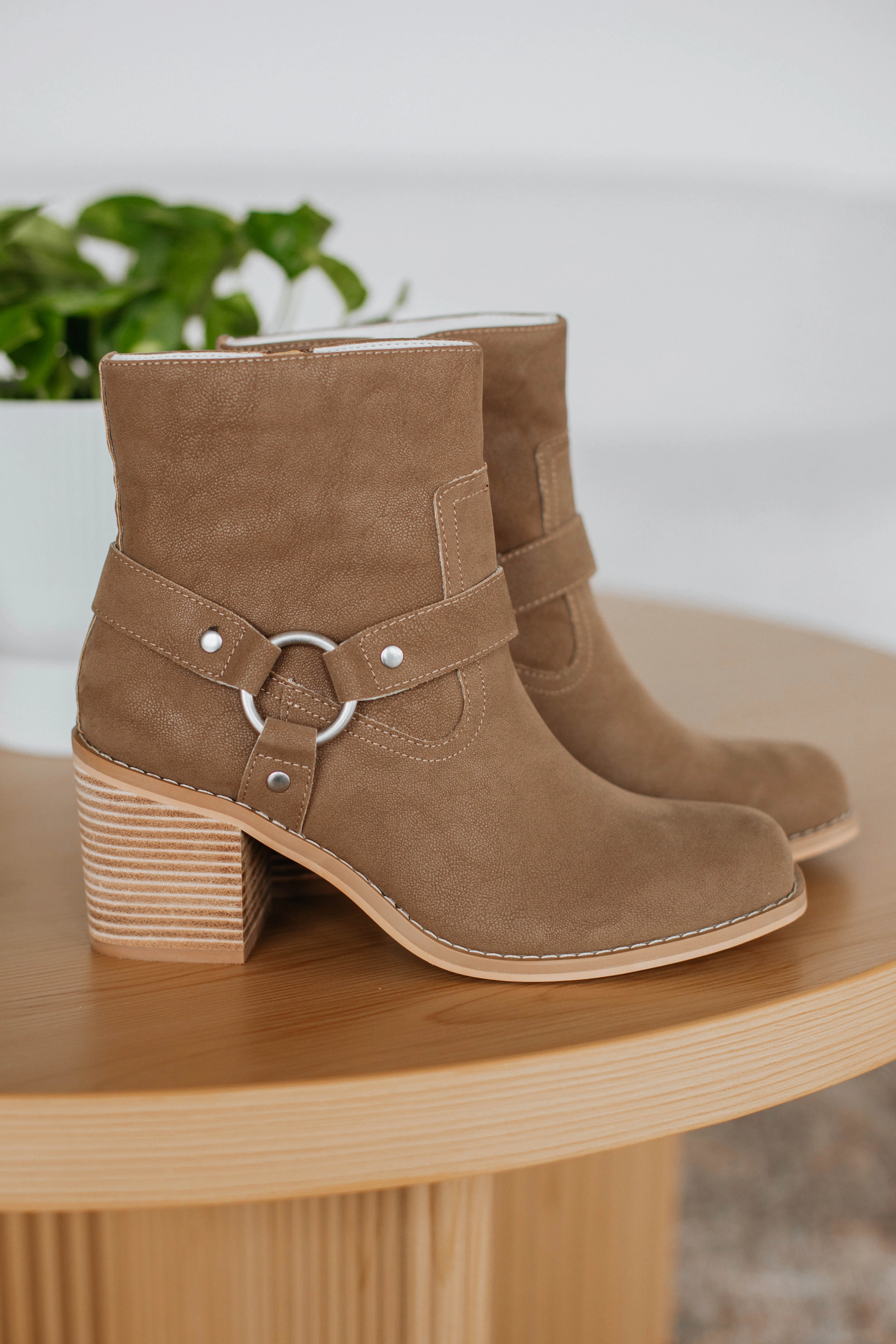 Staying In My Lane Boots - Dark Taupe Hero Edge Street Cool
